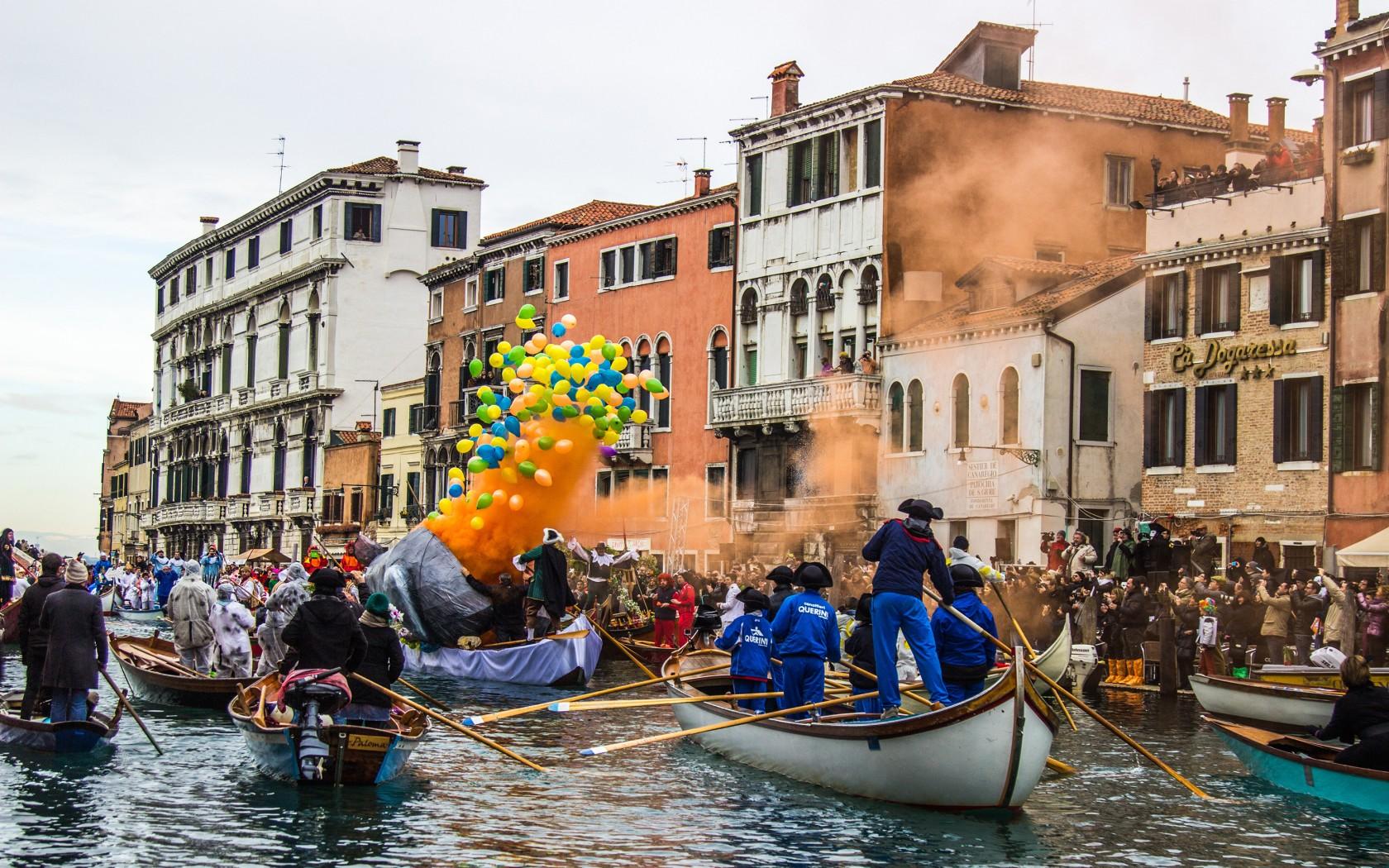In Picture: 13 Striking Image Of Venice Carnival