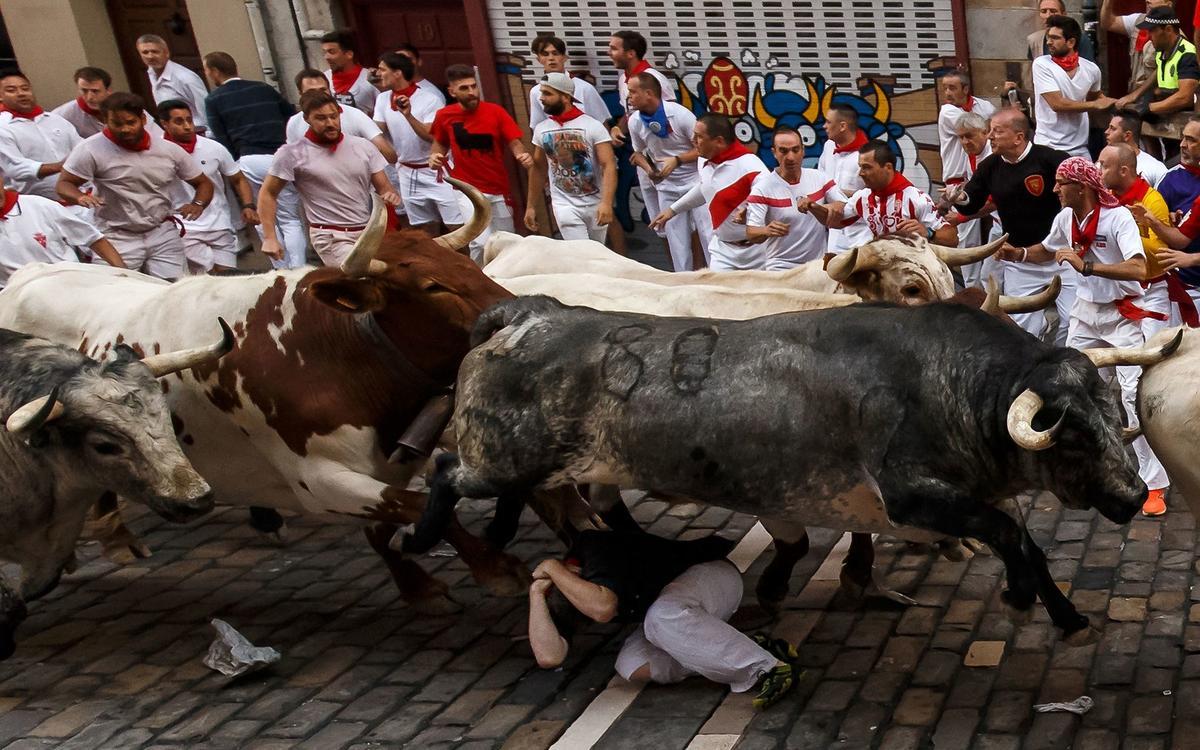 PHOTOS Running of the Bulls Angeles Times