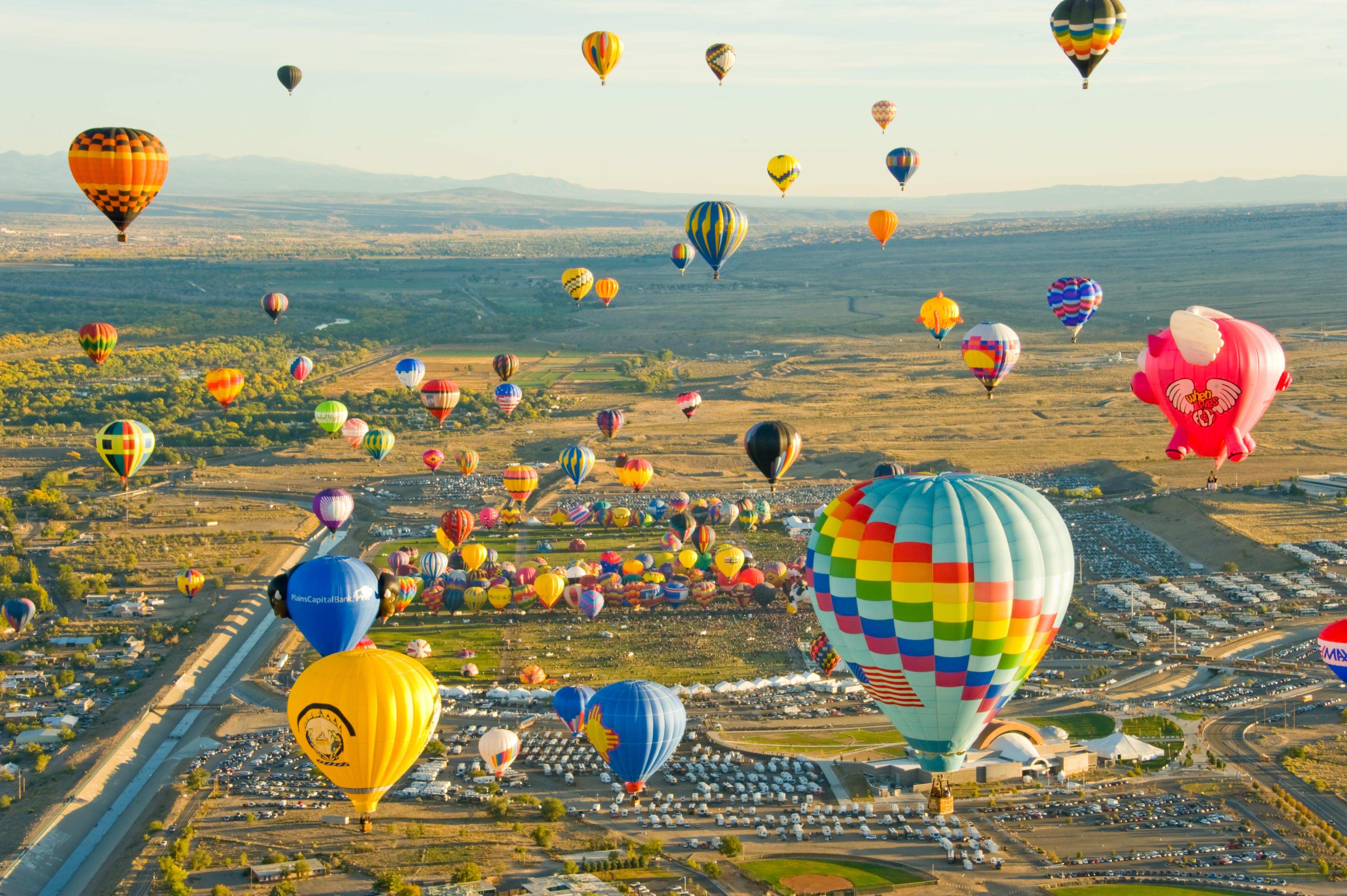 The Magic of Ballooning–The Best Balloon Festivals Around the Globe