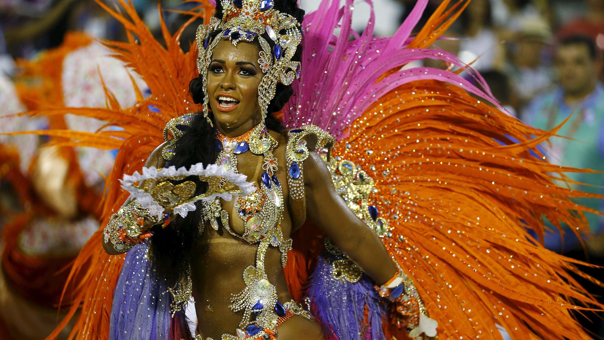 Spectacular, Samba Rings in Rio's Carnival