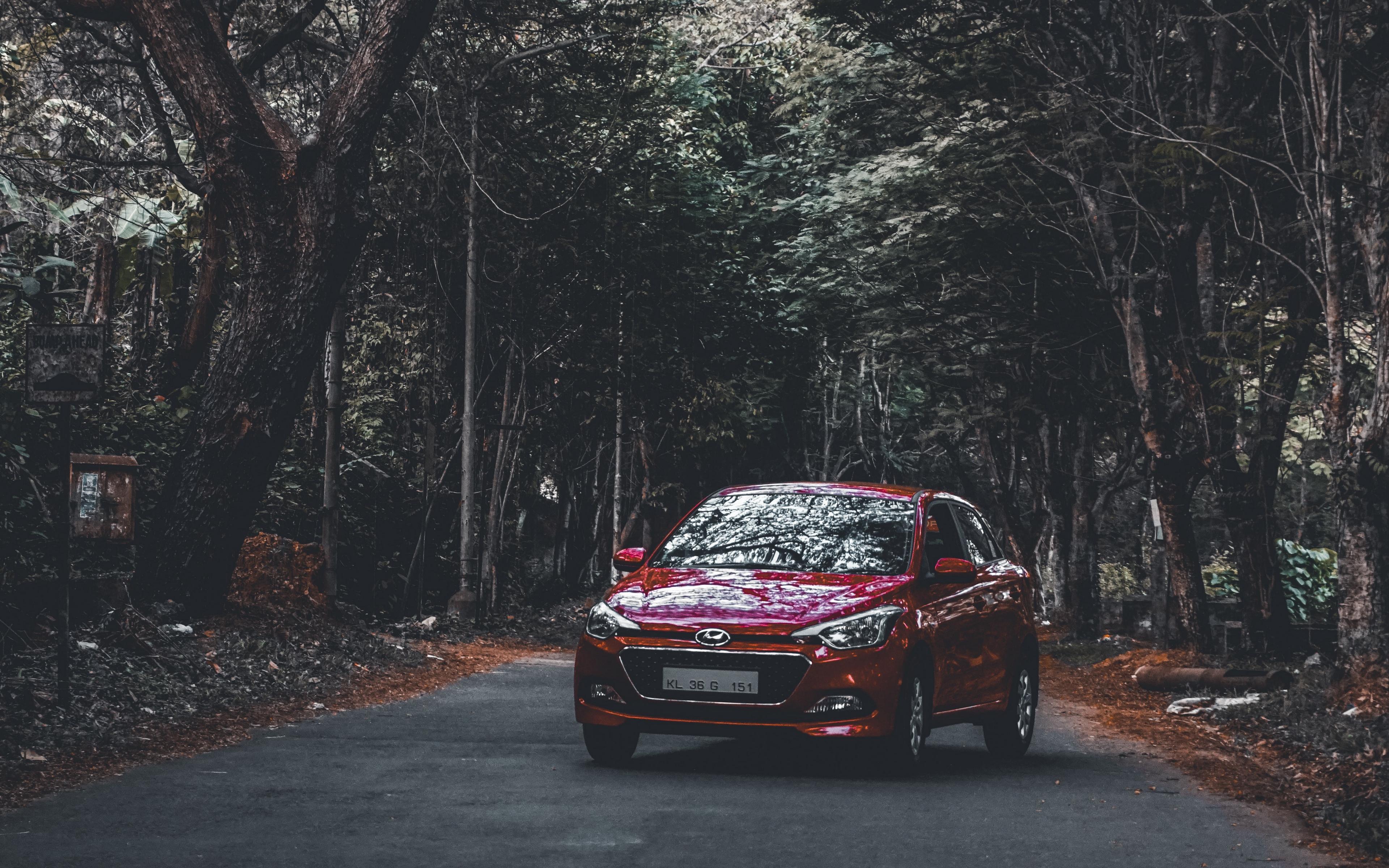 Download wallpaper 3840x2400 hyundai i20, hyundai, forest, road 4k
