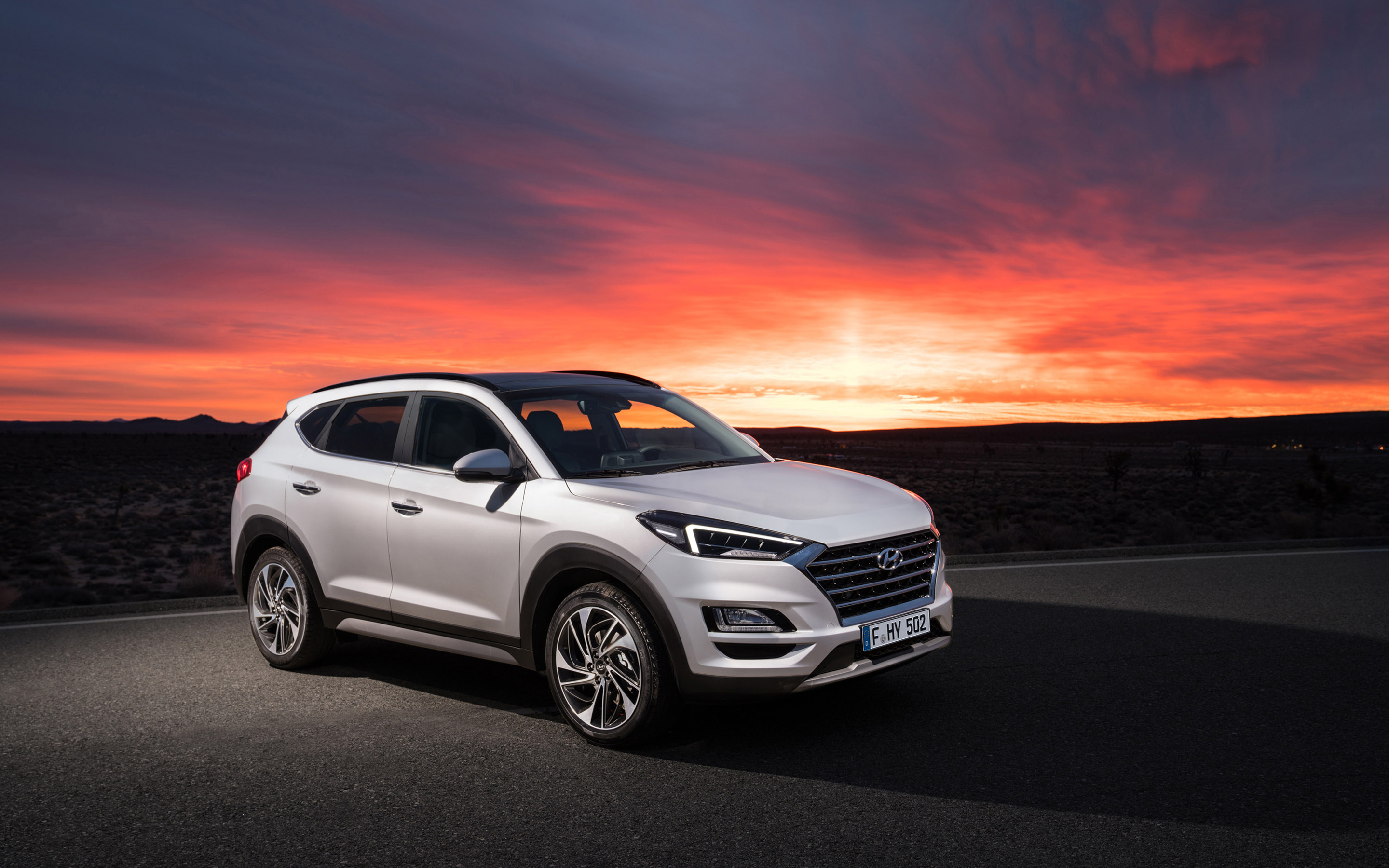 Download wallpaper Hyundai Tucson, crossovers, 2018 cars, sunset