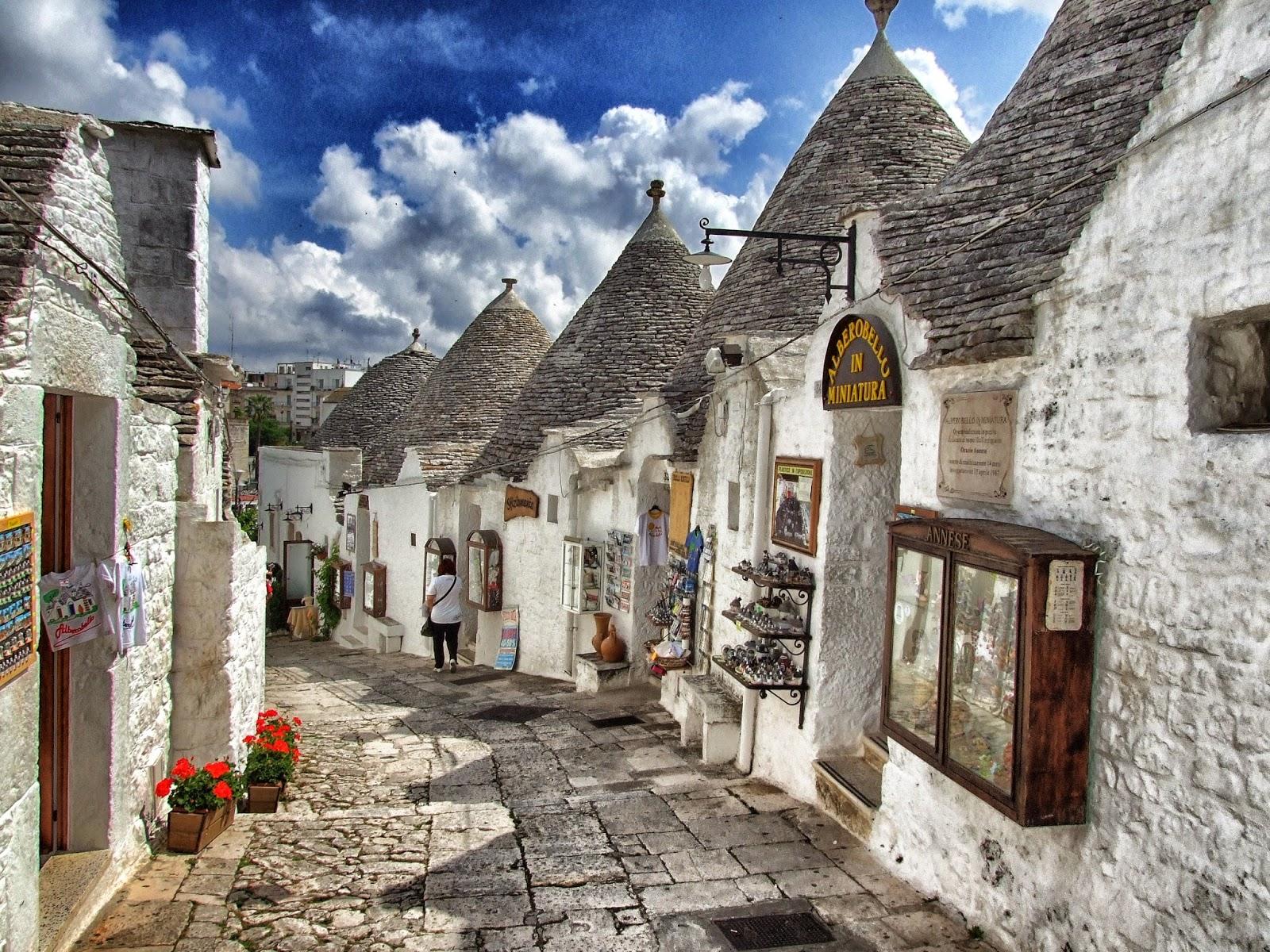 1600x1200px Alberobello 695.12 KB