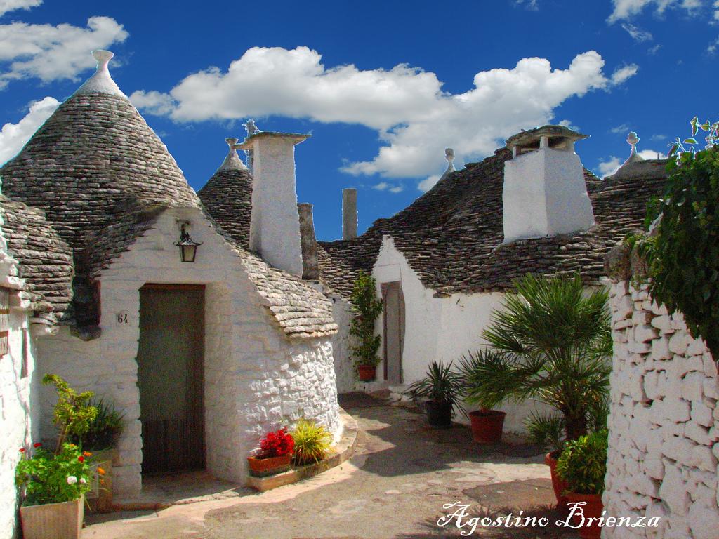Trulli (BA). © Tutti i diritti riservati. L'u