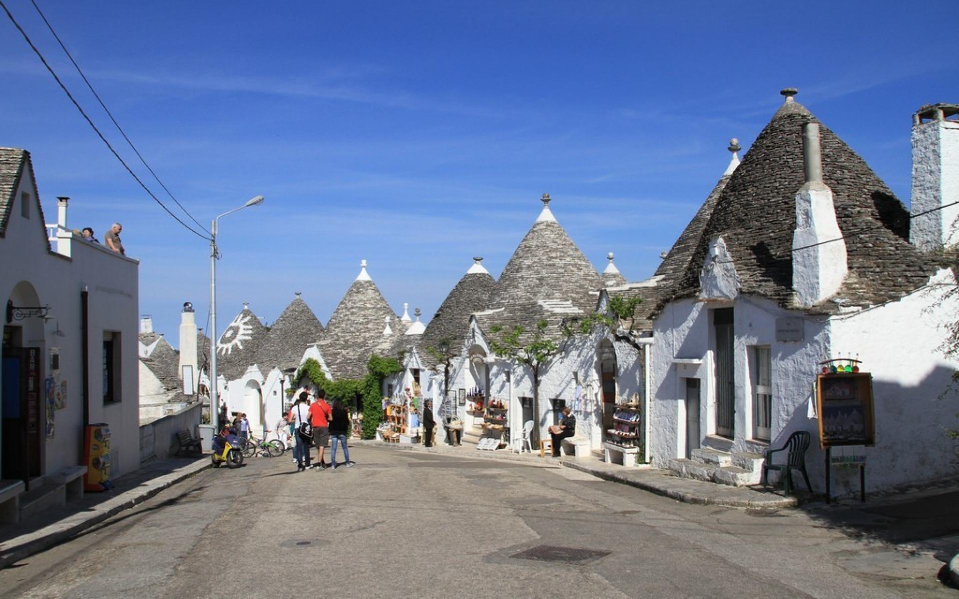 Italia italy alberobello puglia architecture cities wallpaper