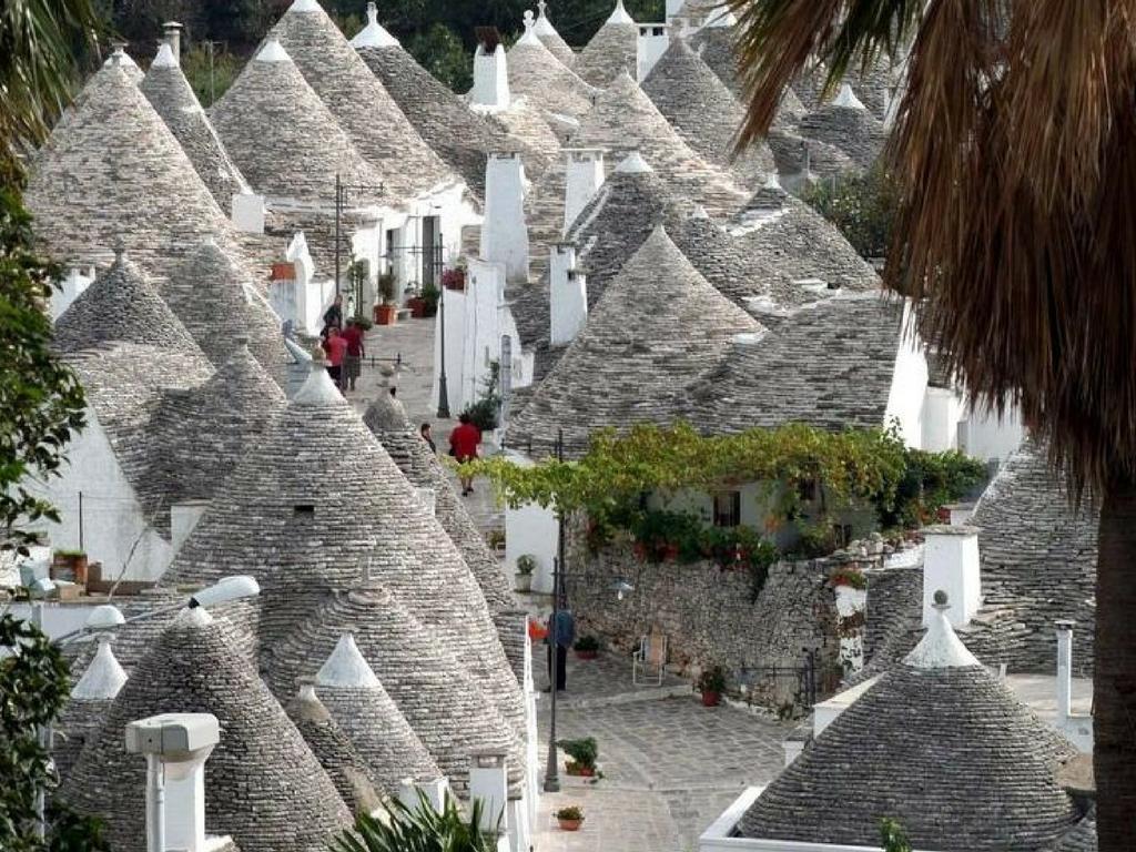 Alberobello e i trulli: un paesaggio unico al mondo in Camper
