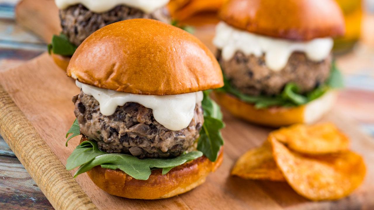 Foodie Guide to Epcot International Food & Wine Festival 2018