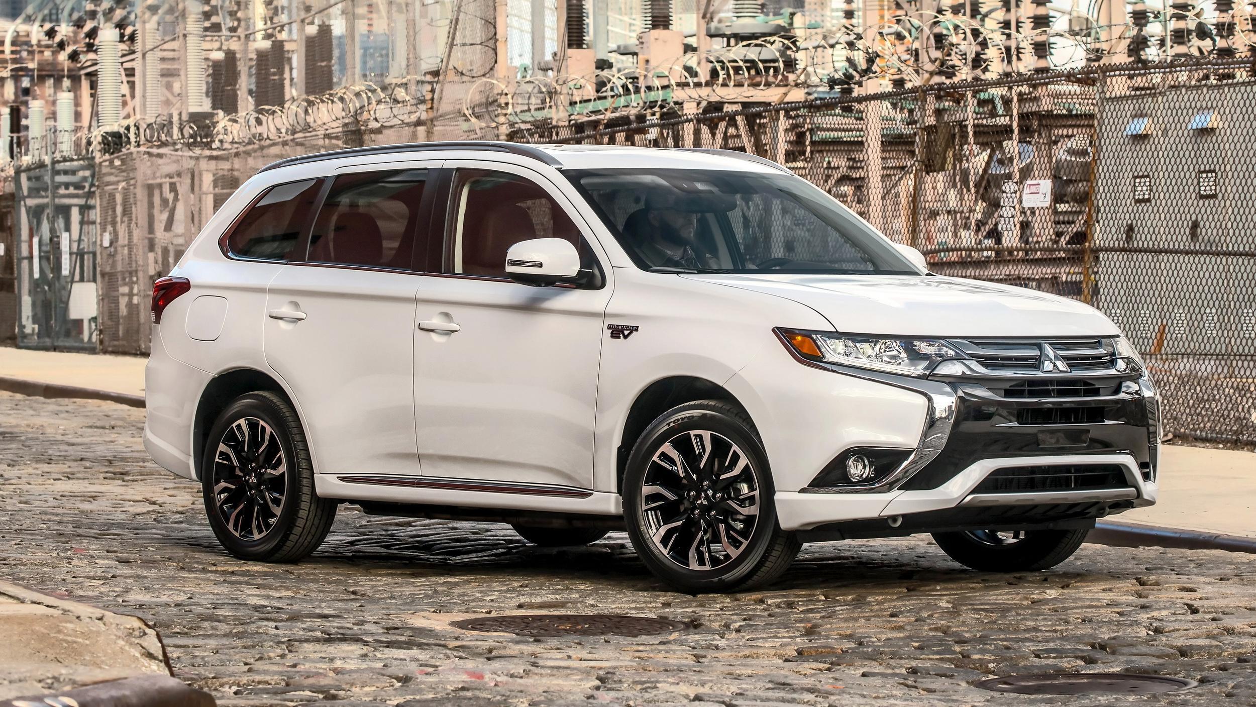 Mitsubishi Outlander PHEV Picture, Photo, Wallpaper