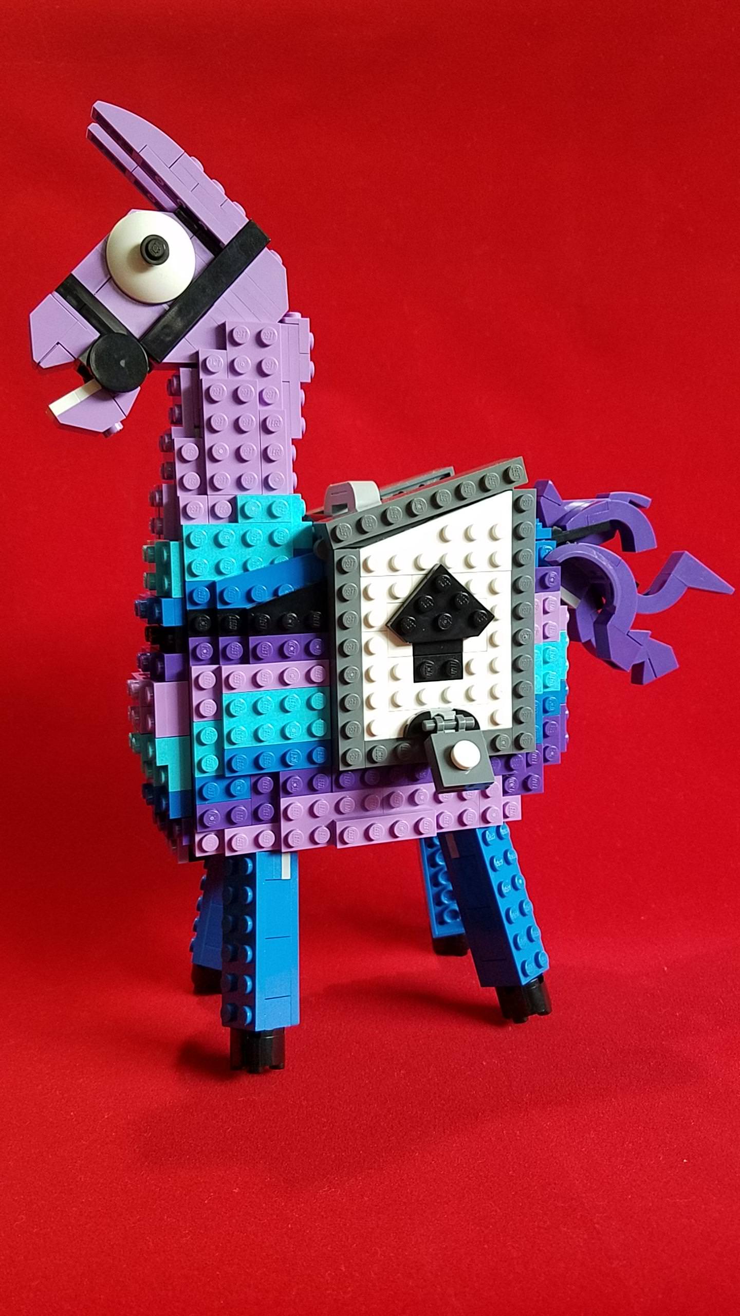 LEGO Loot Llama