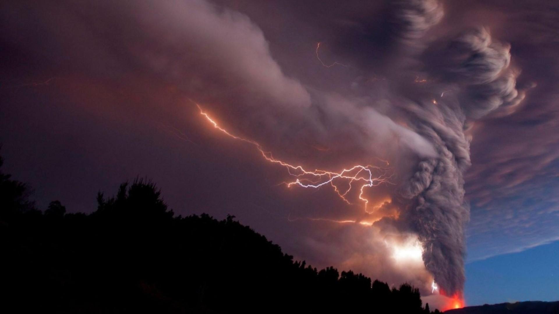 storm, bolt, lightning, tornado wallpaper
