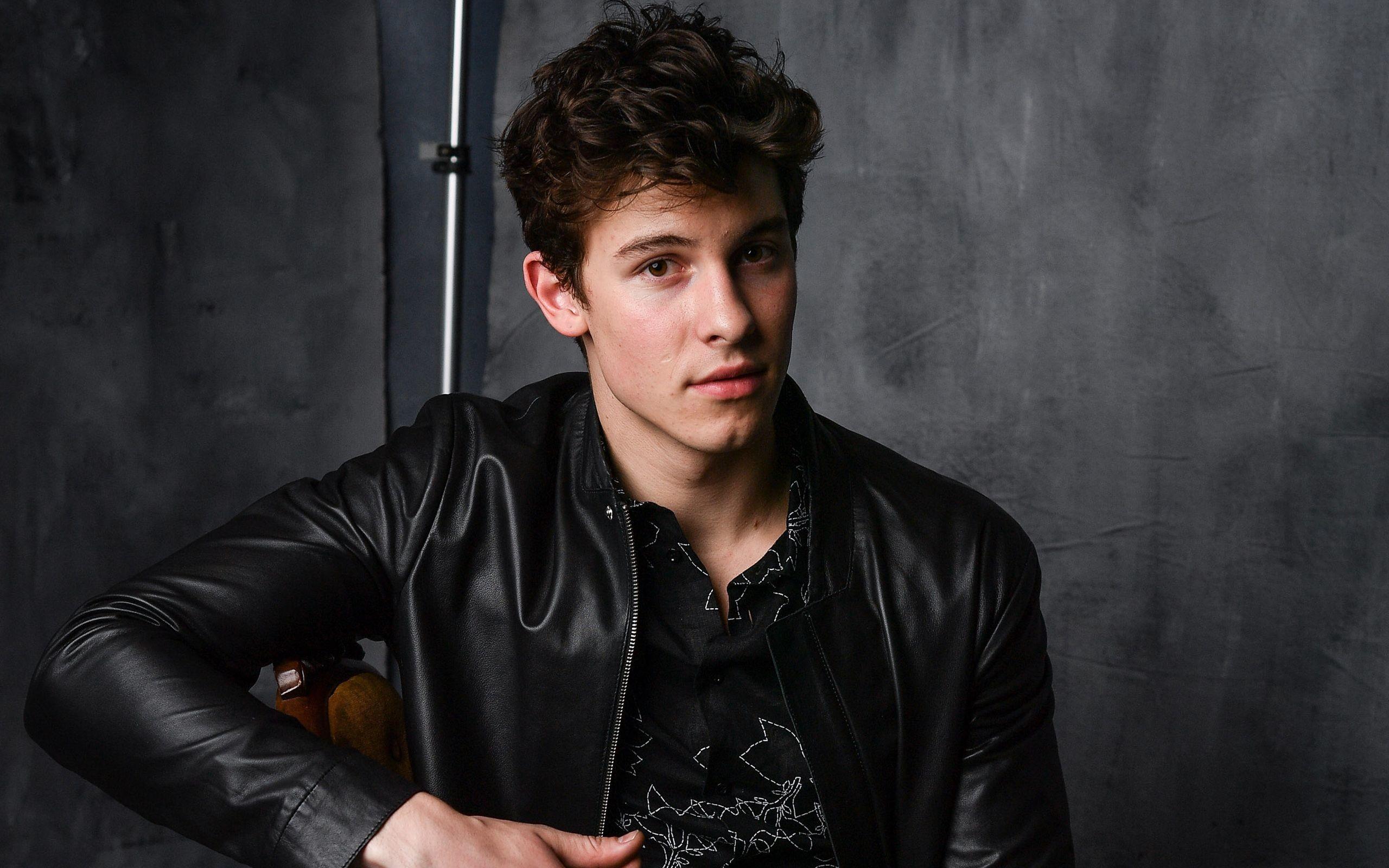 Latest High Resolution Wallpaper Of Shawn Mendes In A Leather Jacket