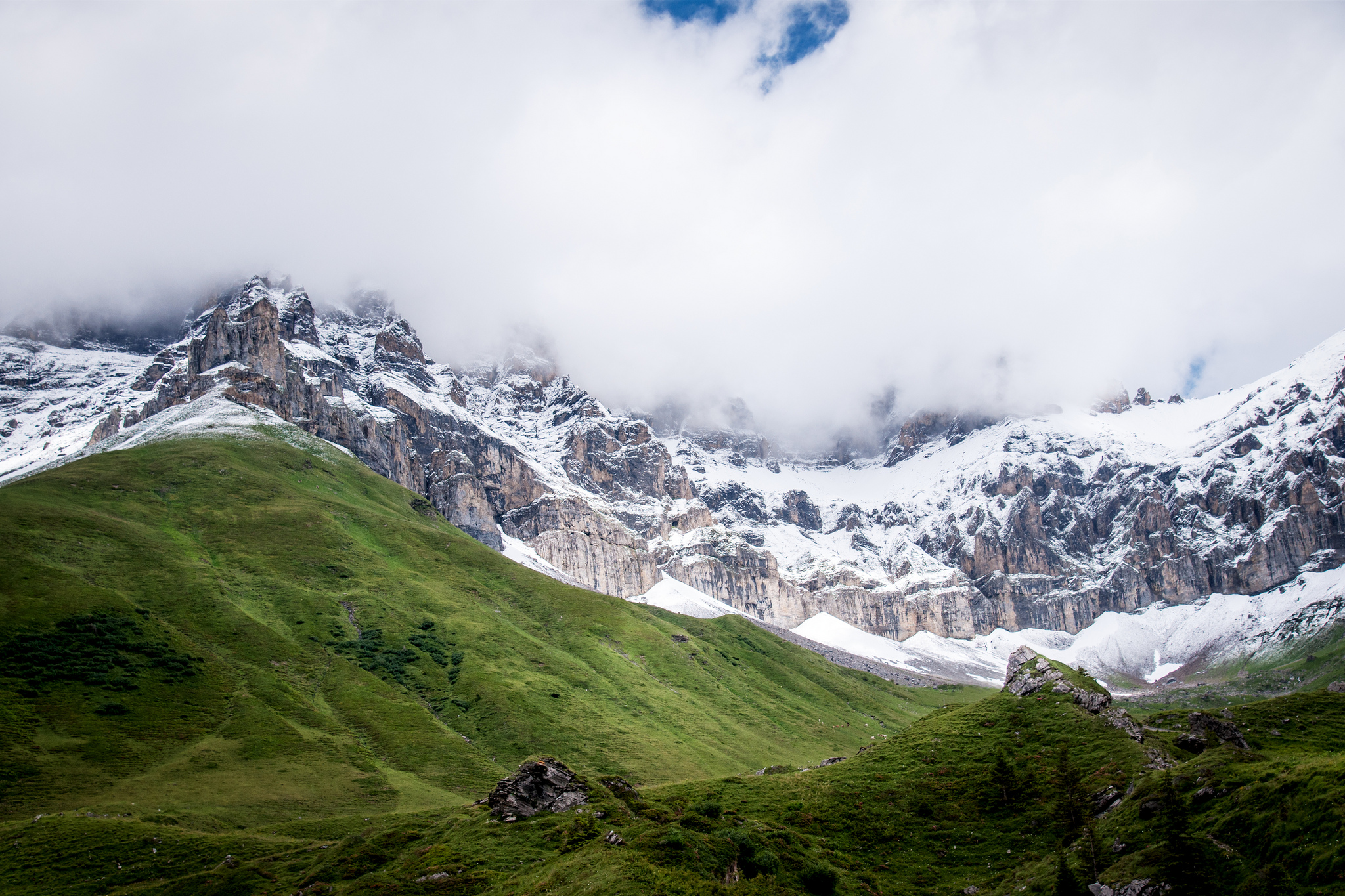 Daily Wallpaper: Swiss Alps. I Like To