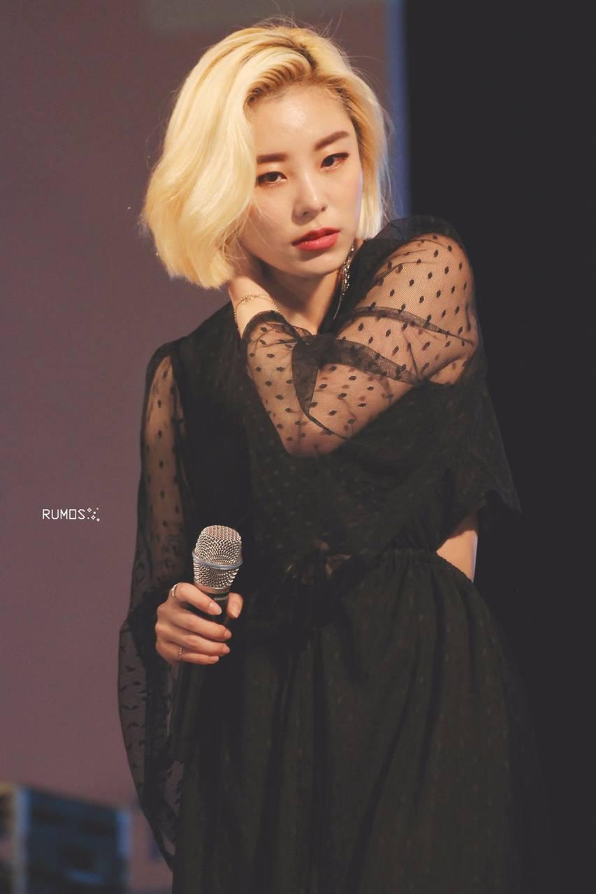 Mamamoo Wheein Wallpaper