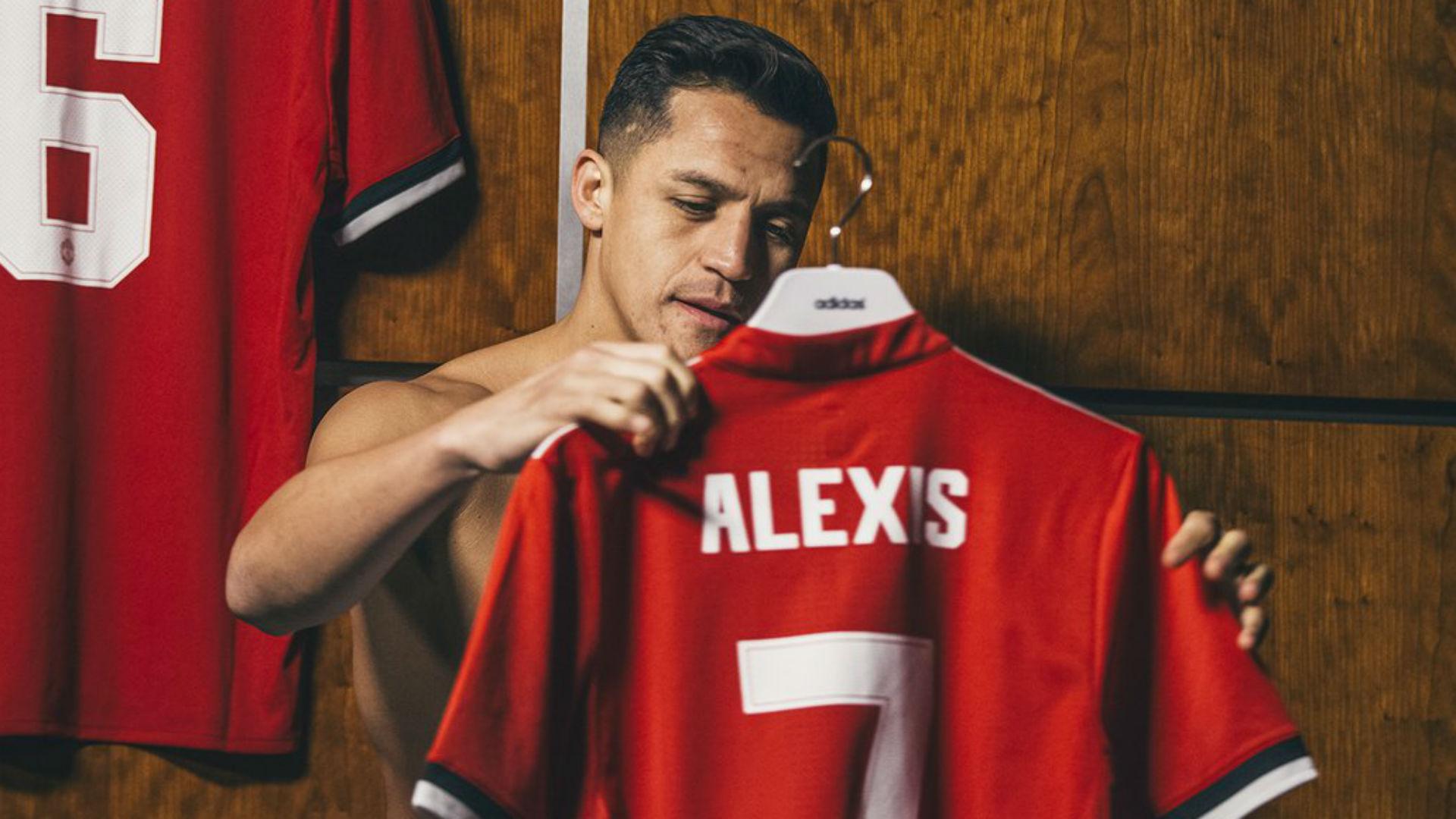 Superstar Sanchez will lift Manchester United squad, says Giggs