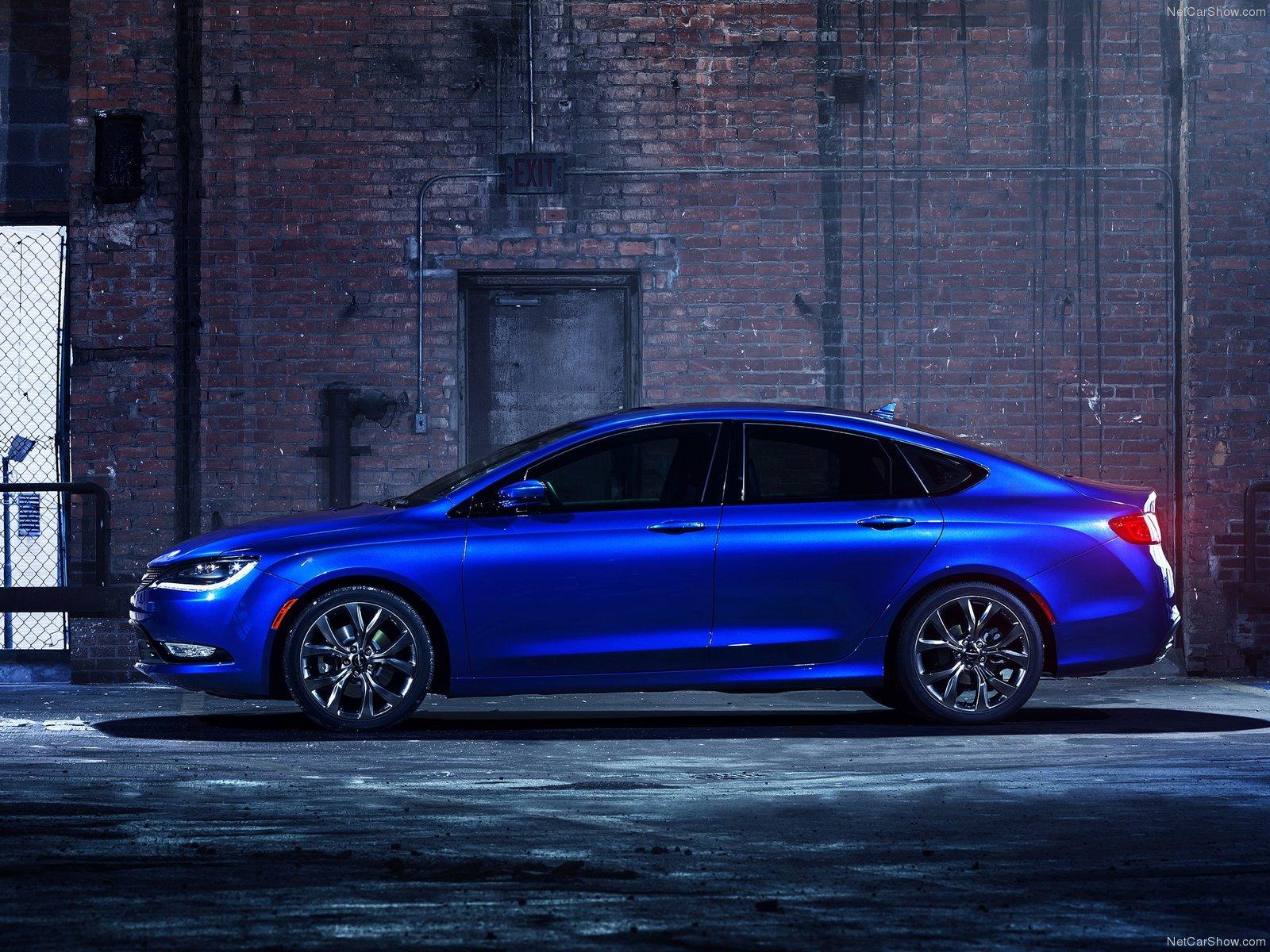 Free Download HD Wallpaper Of Chrysler Car, Chrysler 200 Hd