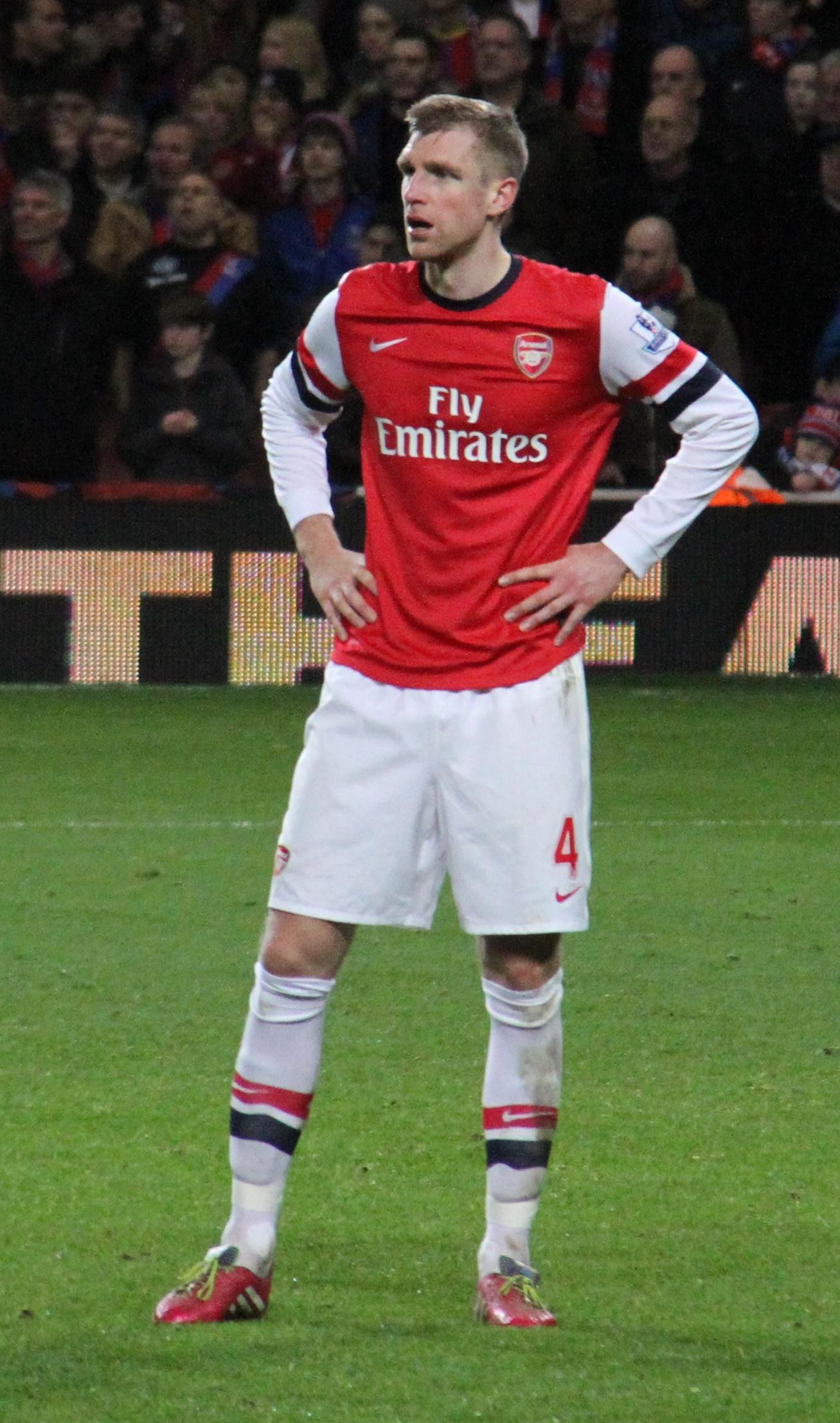 per mertesacker arsenal photo. Desktop Background for Free HD
