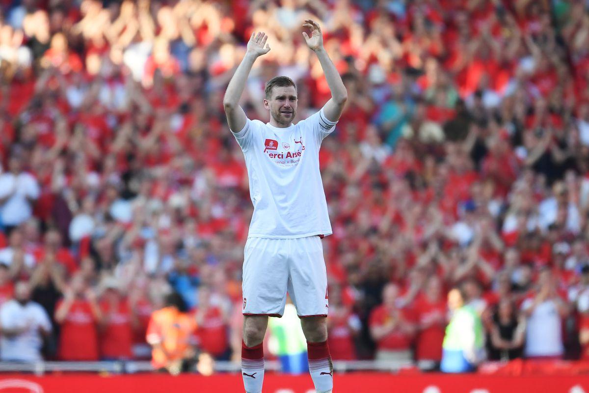 Per Mertesacker gets promoted Short Fuse