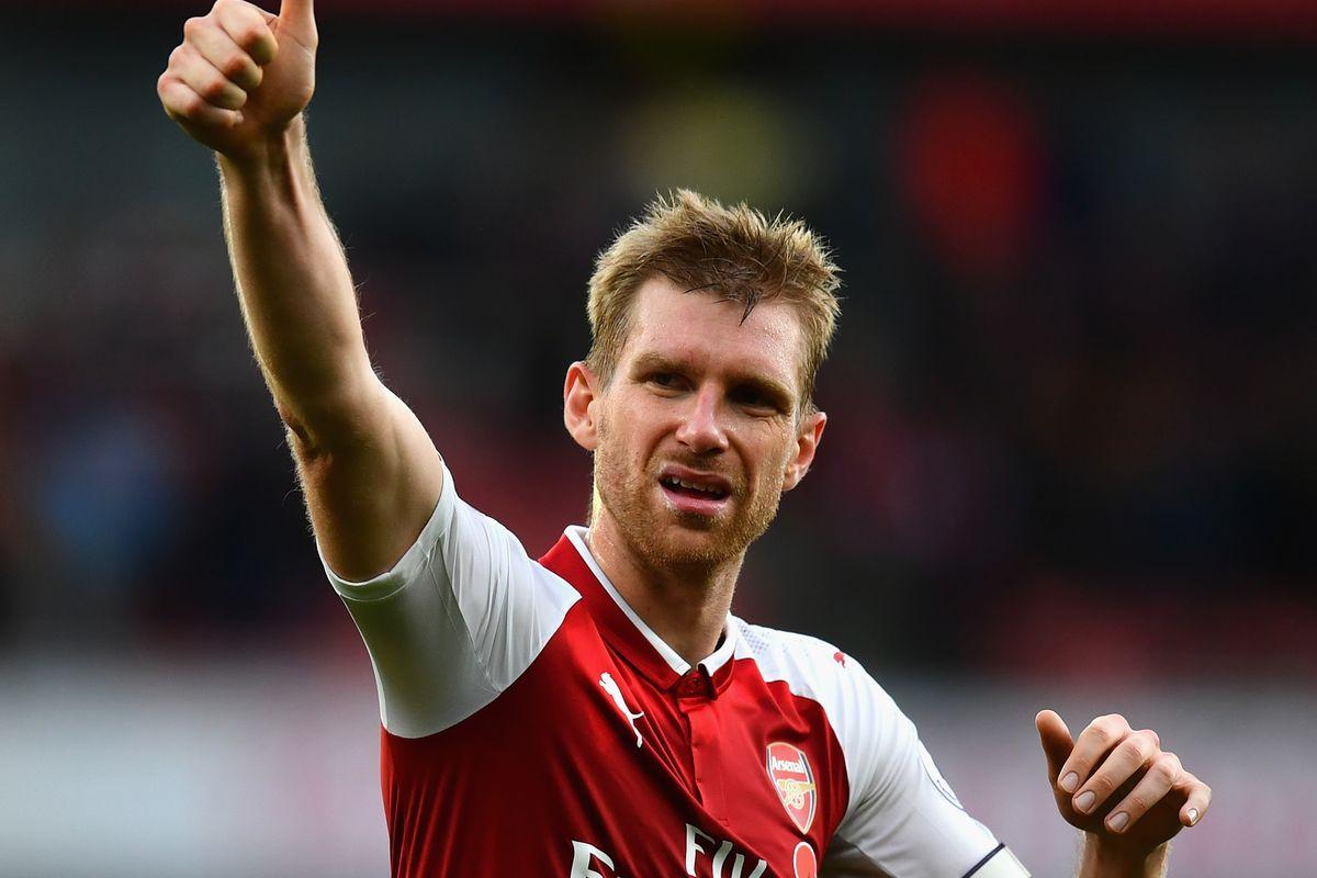 Per Mertesacker reveals internal struggles; media shapes inaccurate