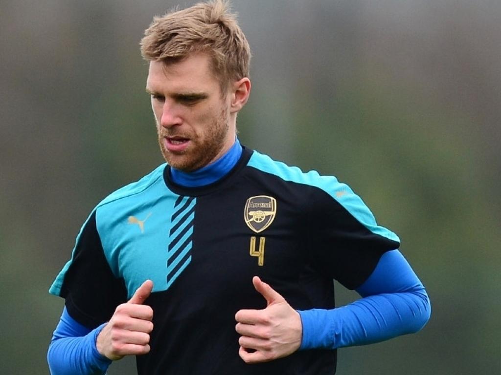 Arsenal to lose Mertesacker for five months?. FOX Sports Asia