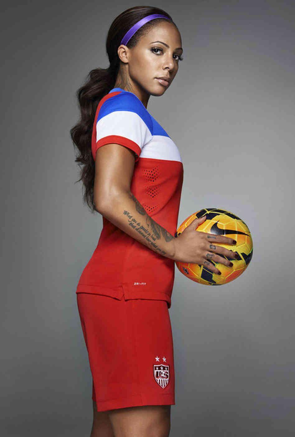 Too French? Nike Rolls Out U.S. World Cup Soccer Uniforms. Soccer
