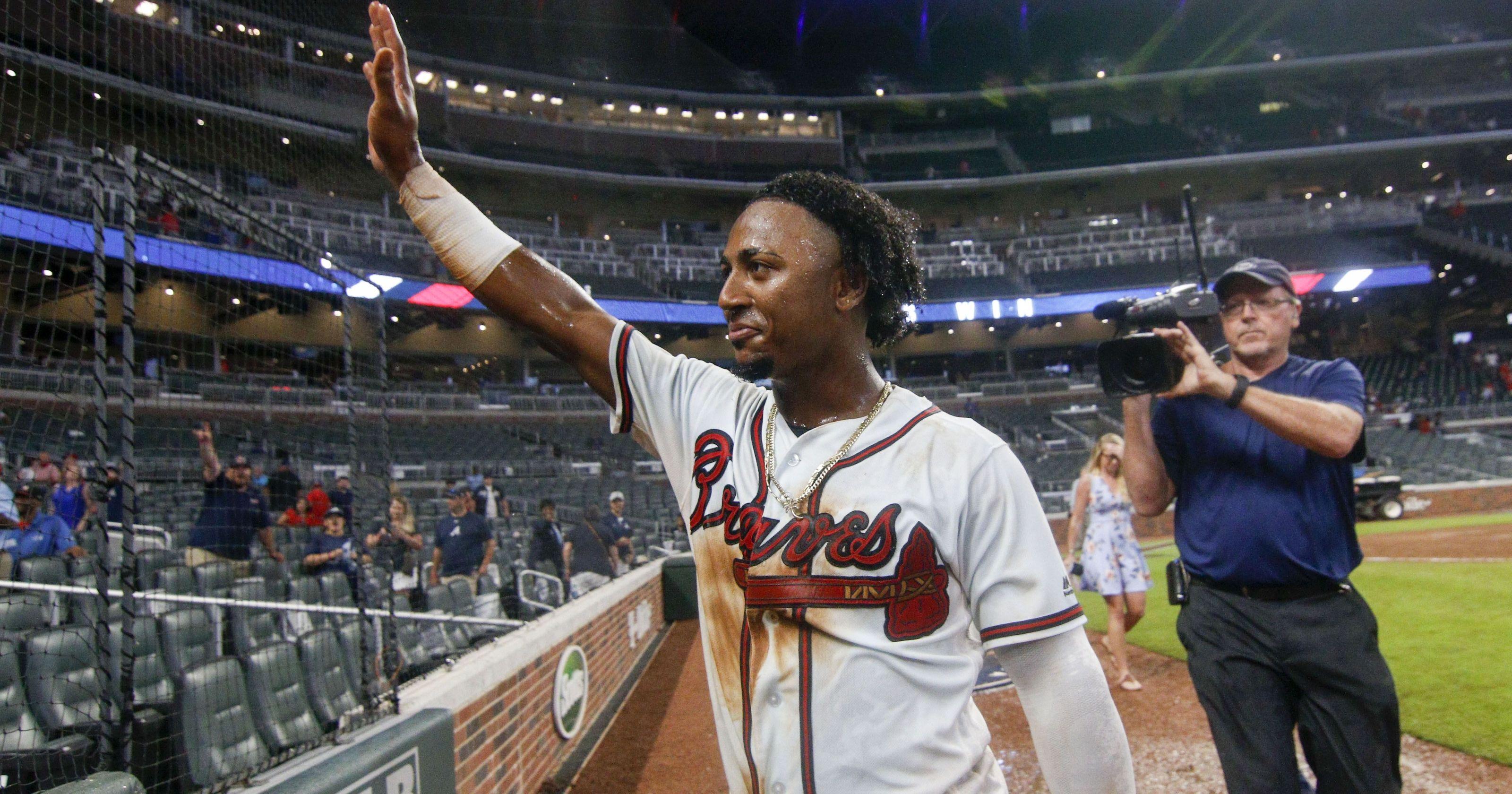 Ozzie Albies Hits Walk Off Homer As Braves Beat Reds