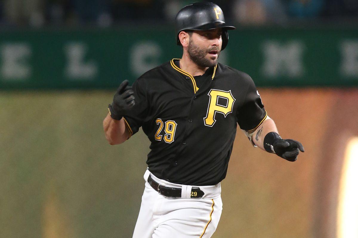 Francisco Cervelli decided to be a superstar for the Pirates