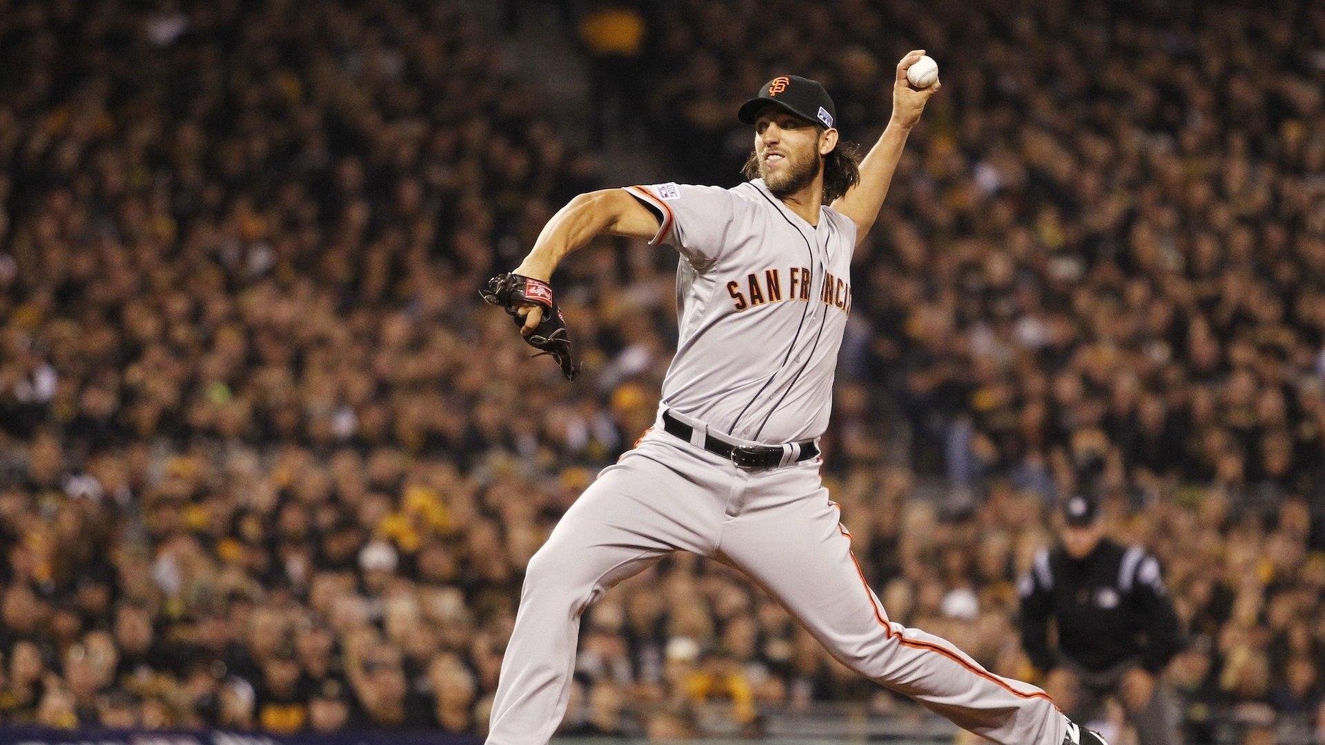 Giants' Madison Bumgarner Chugs 4 Beers After Shutting Out Pirates