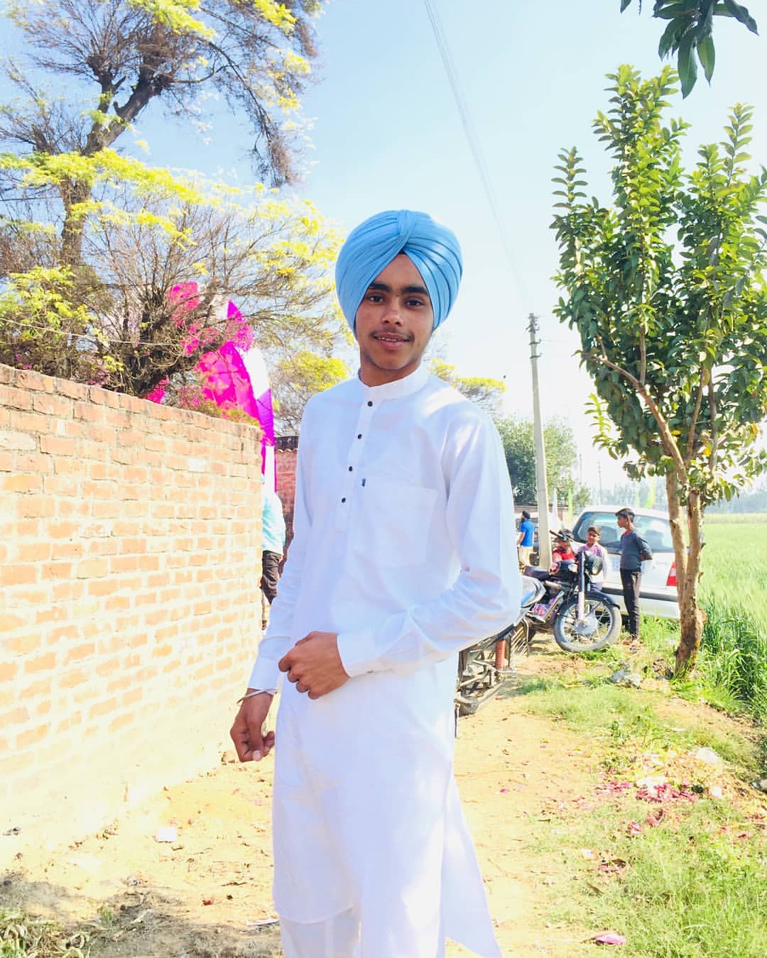 youngan Instagram world photo and videos