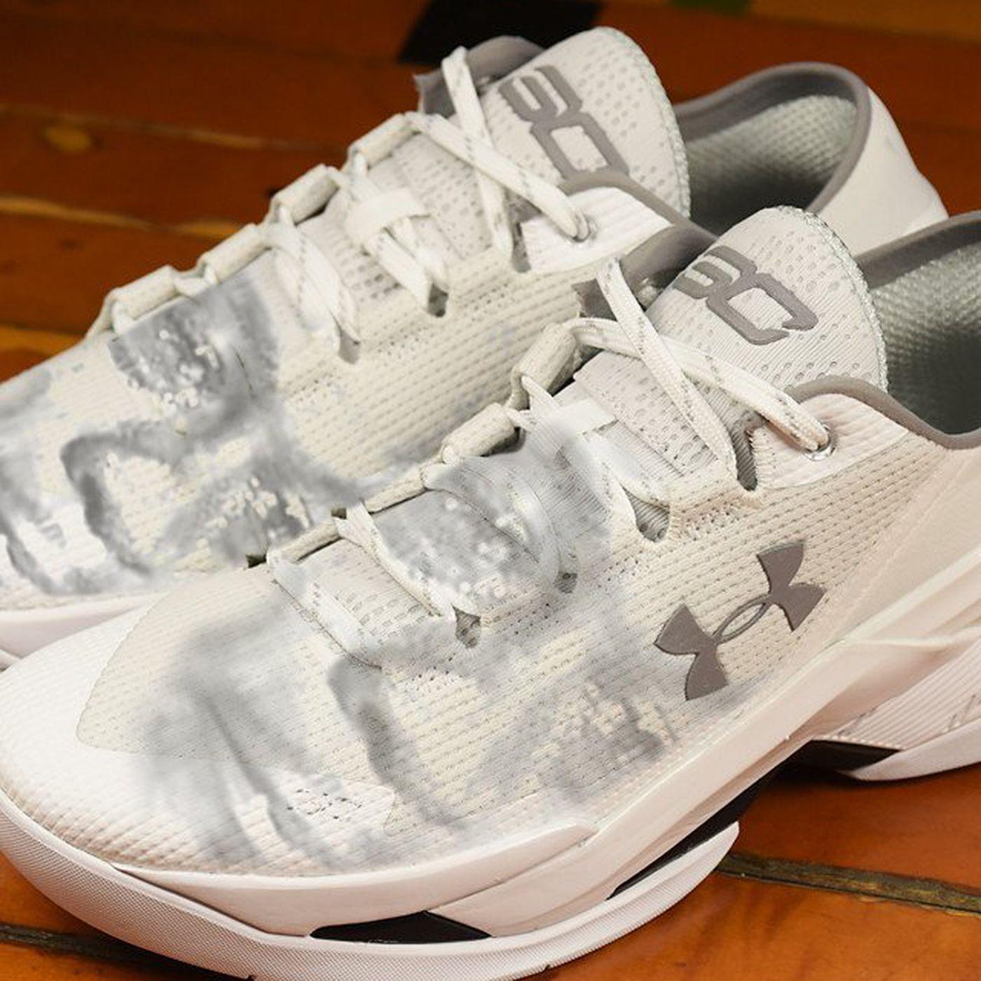 Steph Curry released some ugly shoes and people are ruthlessly