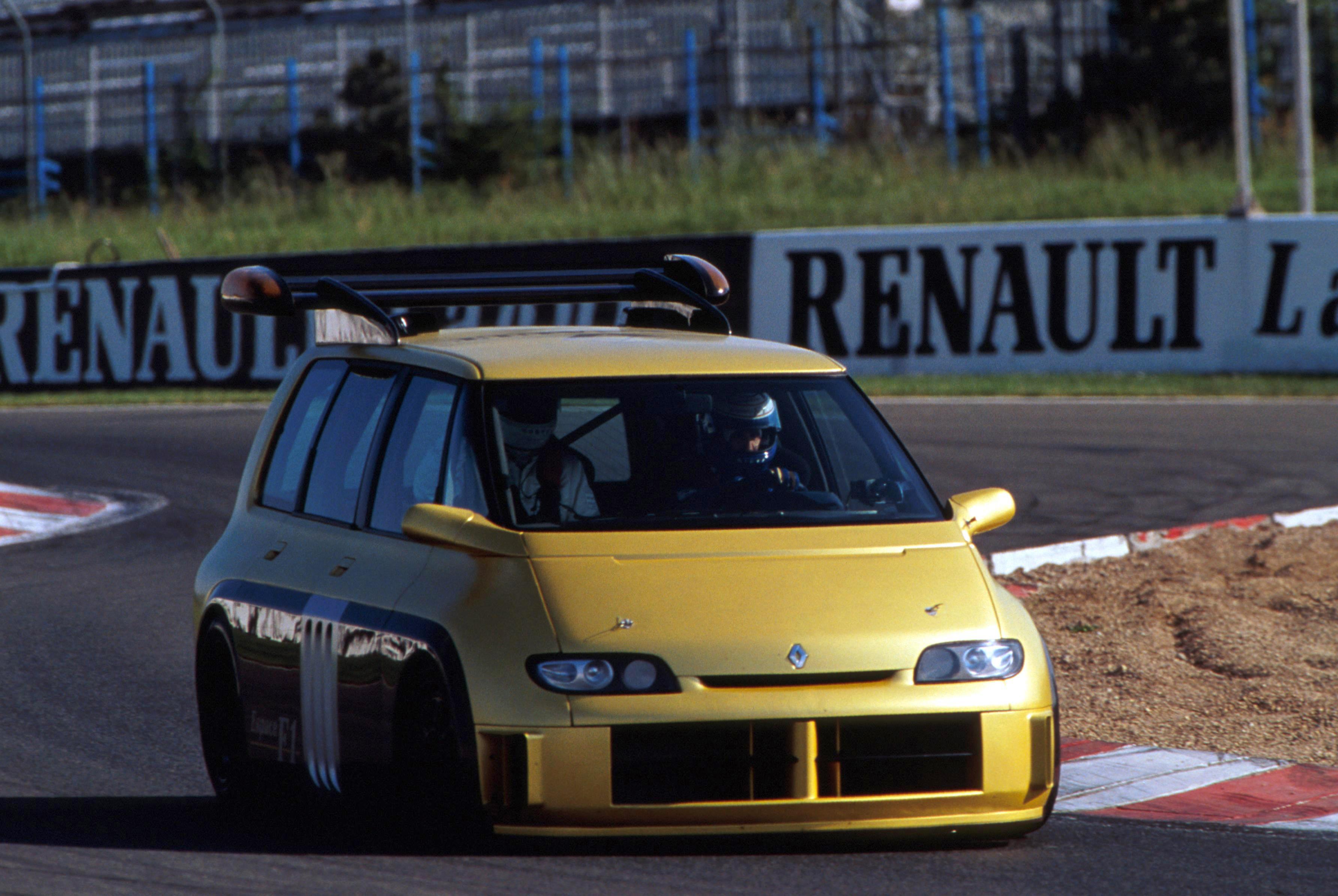 Renault Espace F1 HD Wallpaper