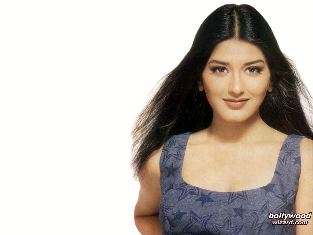 BollywoodWizard.com, Wallpaper / Picture of Sonali Bendre