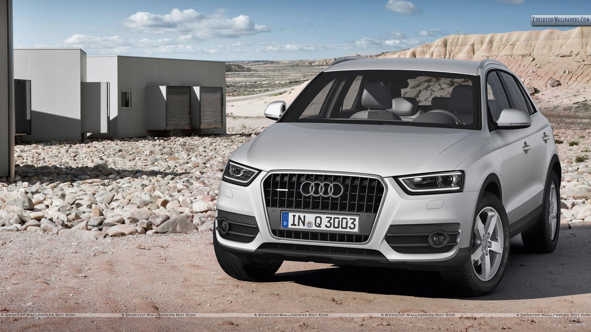 Audi Q3 Standing in Desert Wallpaper