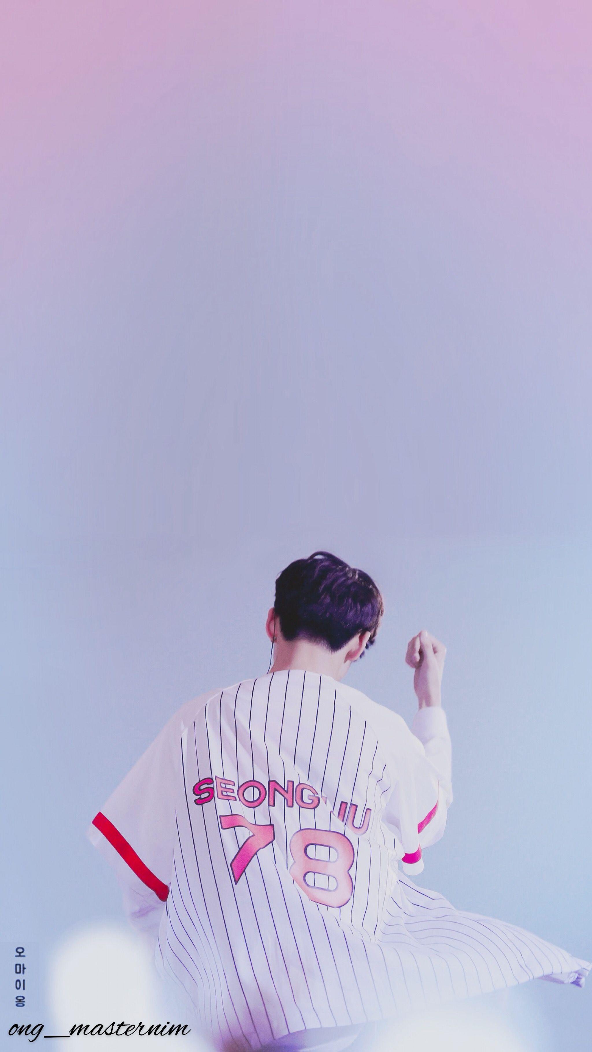 Ong Seongwu Jersey. Ong Seongwu Wallpaper. Wallpaper, Ong