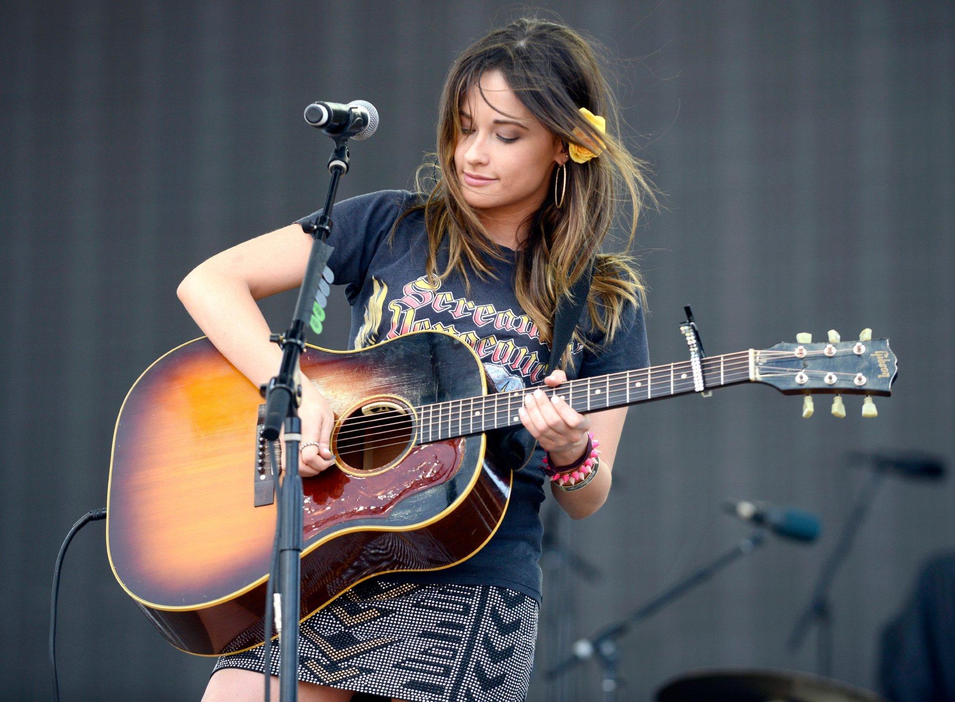 kacey musgraves casey masgreyvs is an american country music singer