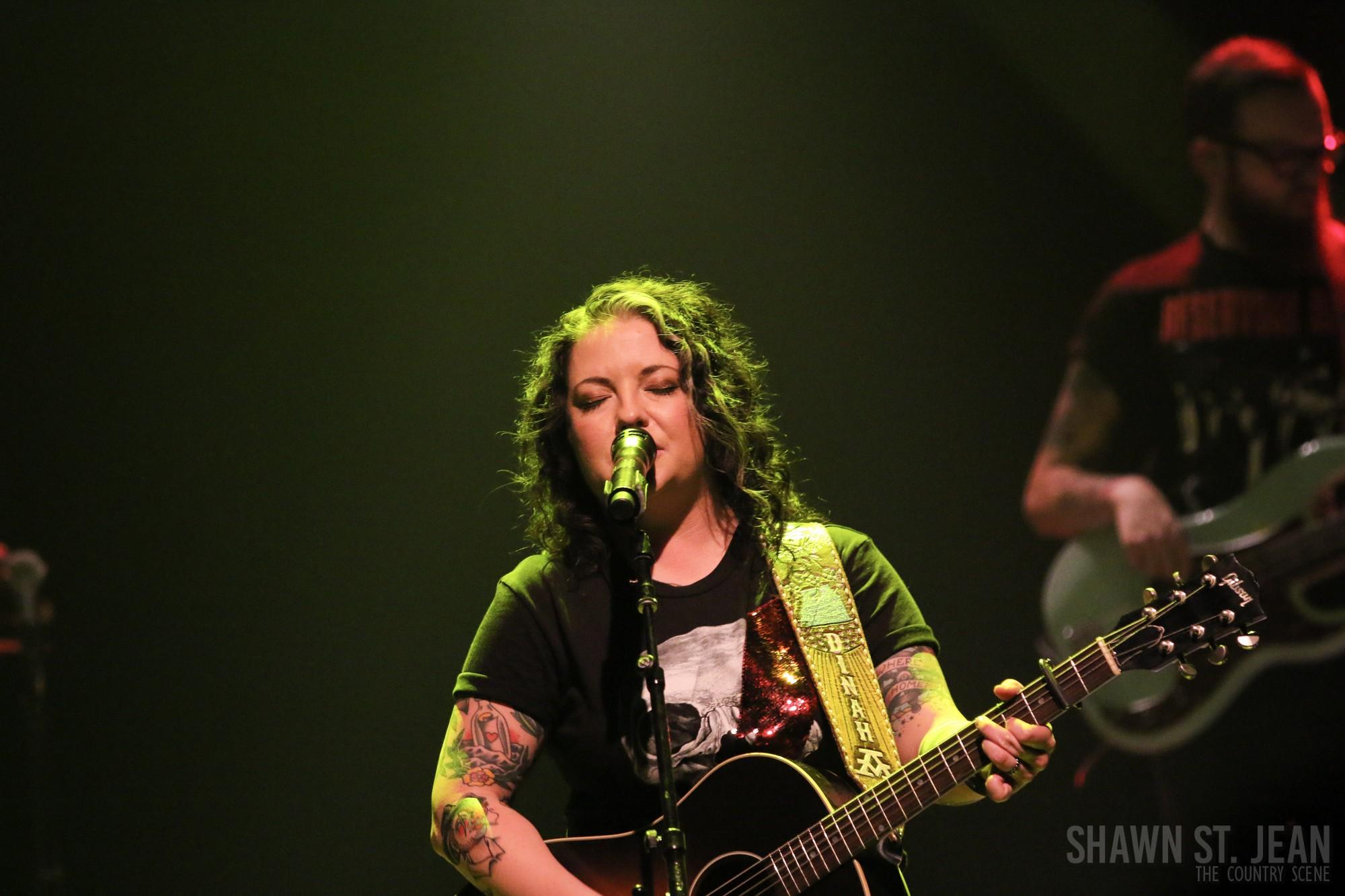 Fans Pack NYC's Gramercy Theatre for Ashley McBryde's Girl Going
