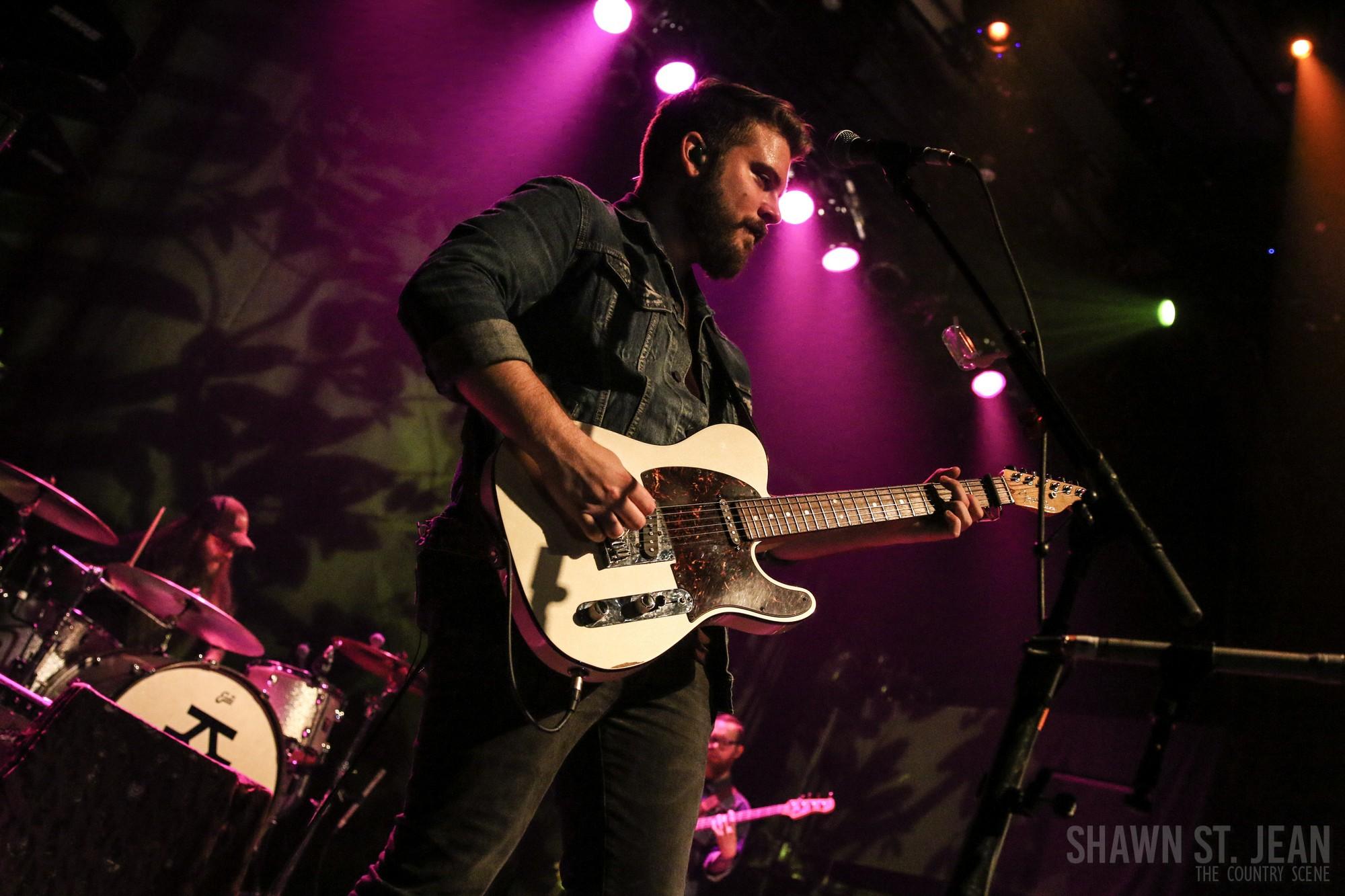 Fans Pack NYC's Gramercy Theatre for Ashley McBryde's Girl Going