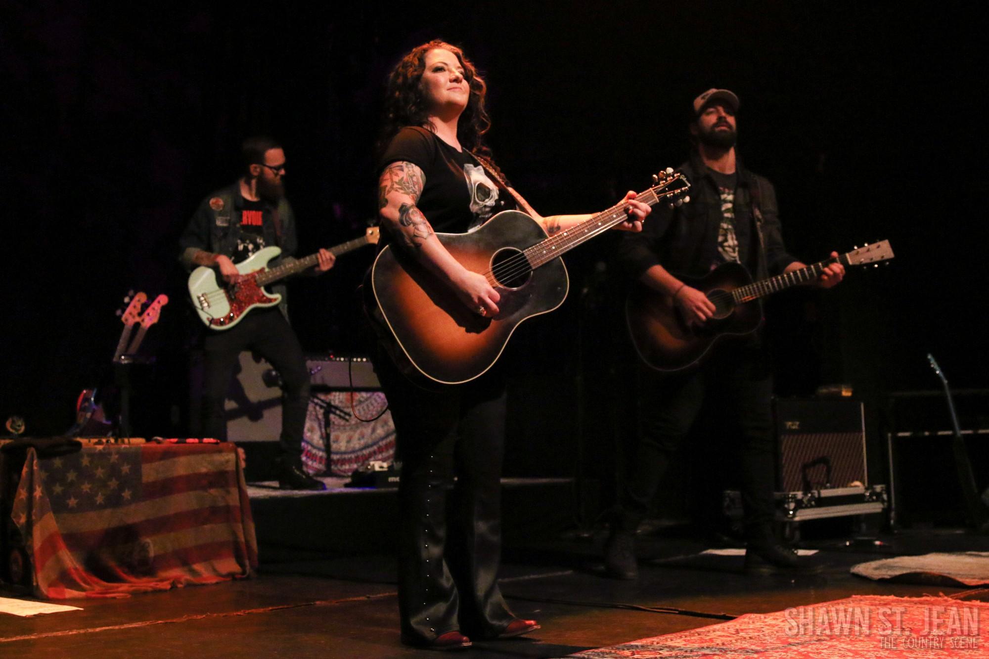 Fans Pack NYC's Gramercy Theatre for Ashley McBryde's Girl Going