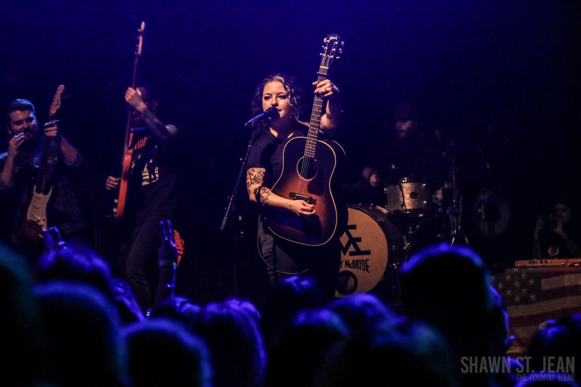 Fans Pack NYC's Gramercy Theatre for Ashley McBryde's Girl Going