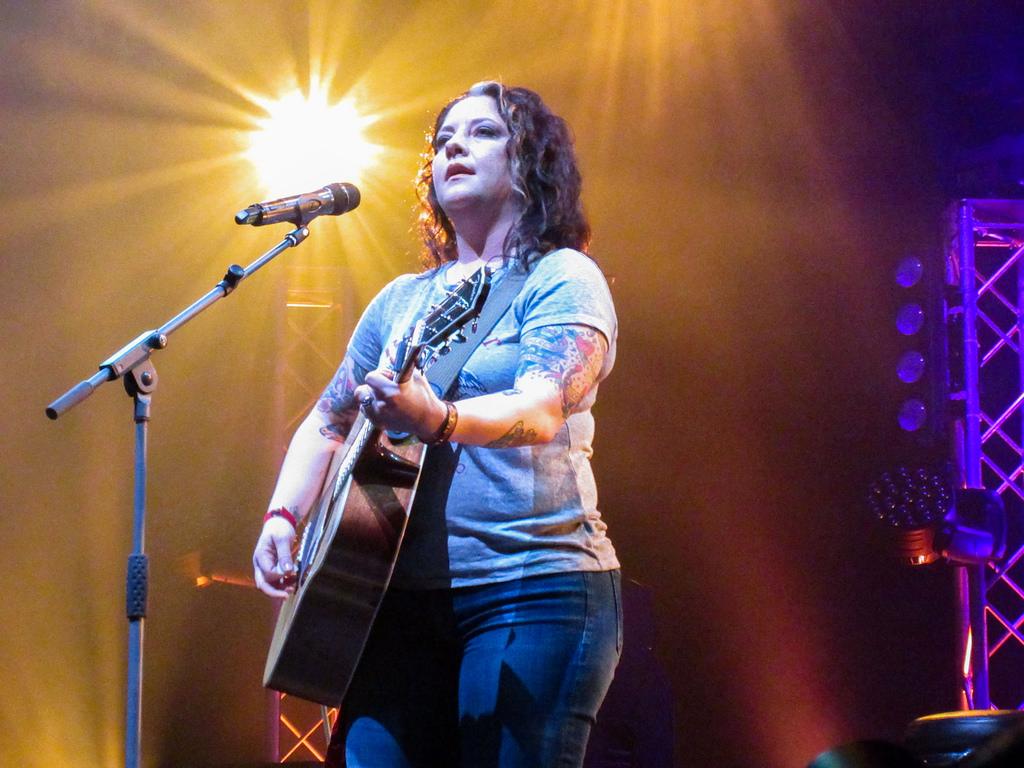 Ashley McBryde Wallpapers - Wallpaper Cave