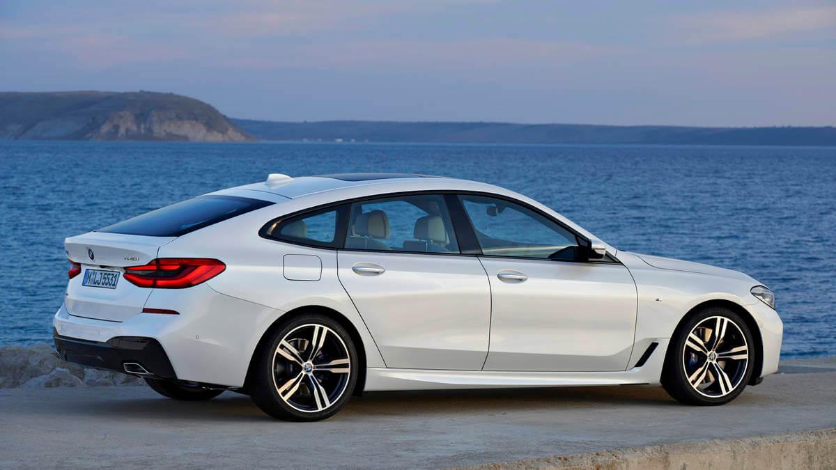 BMW: The Future Cars 2019 2020 BMW 3 Series Gran Turismo Rear View