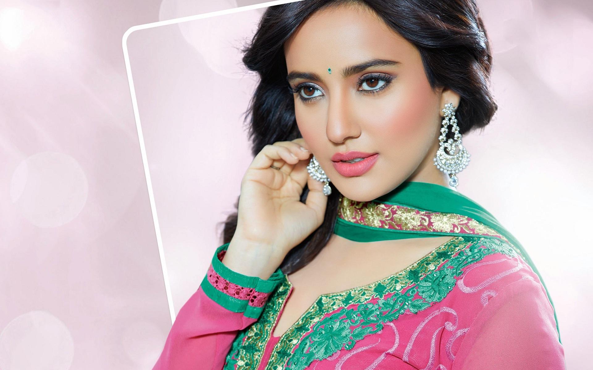Neha Sharma Movies List 2019 Bin II. New Songs