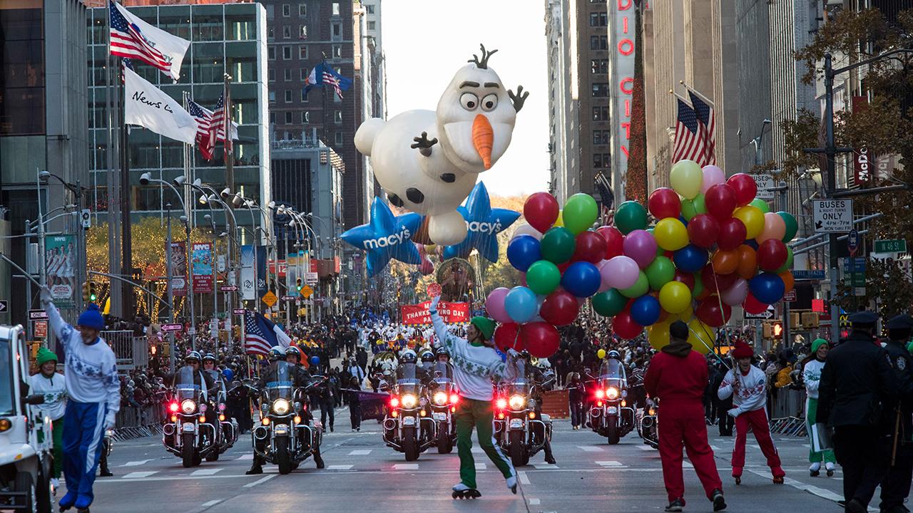 Macy's Thanksgiving Day Parade route and balloon inflation event