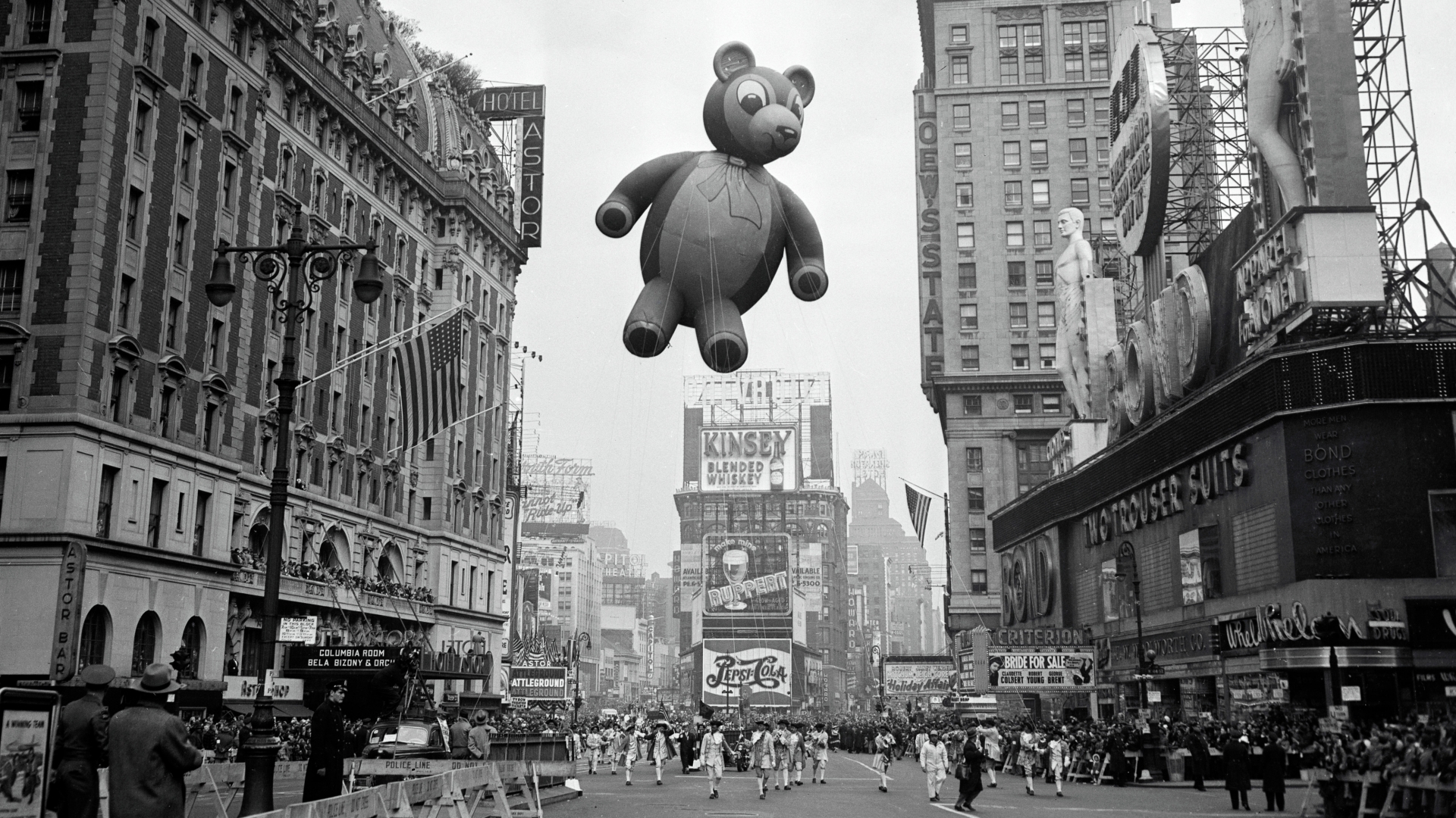 Facts About The Macy's Thanksgiving Day Parade That You'll Gobble Up
