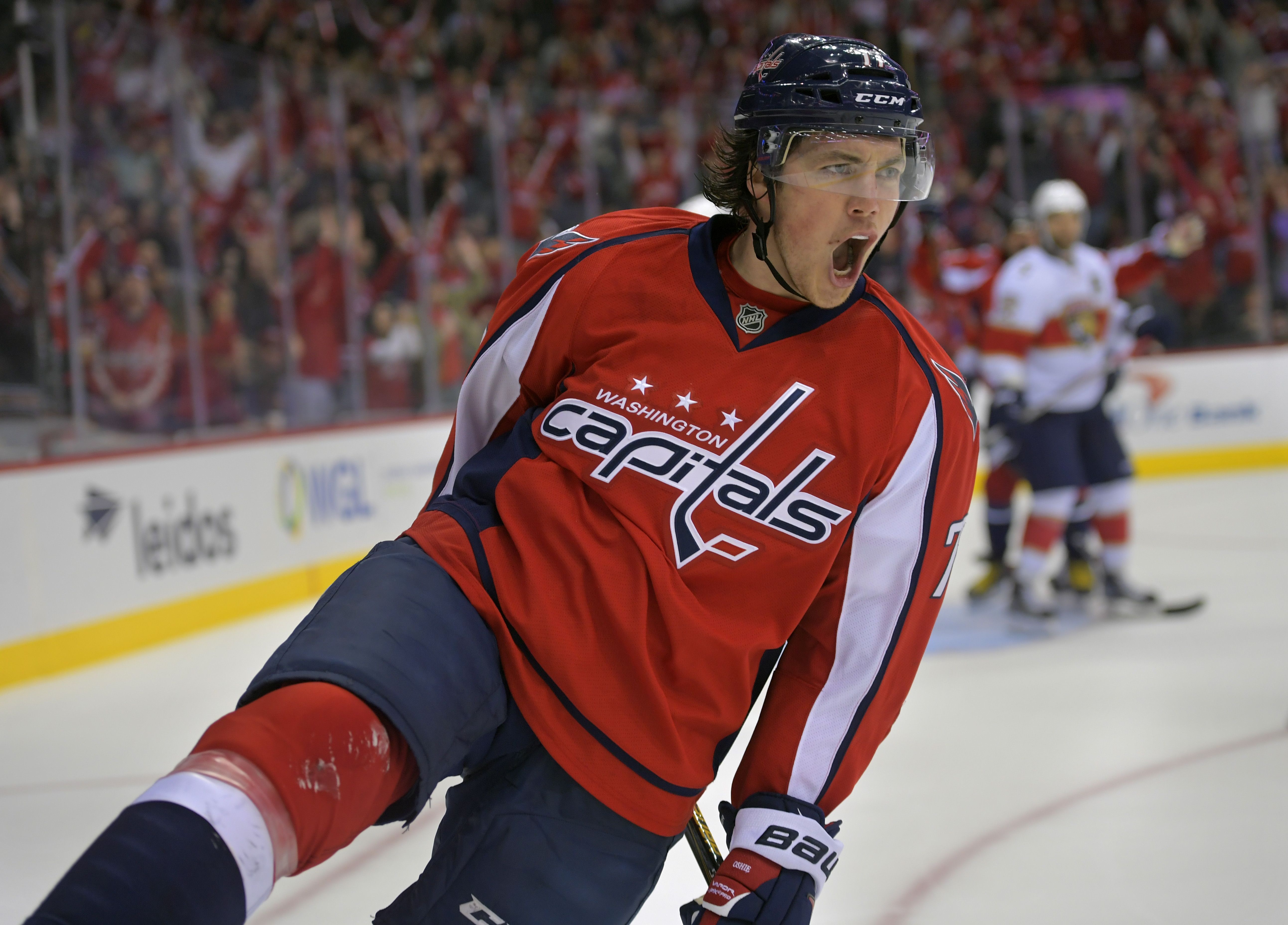 T.J. Oshie Scores Twice To Lift Capitals Past Panthers, 4 2
