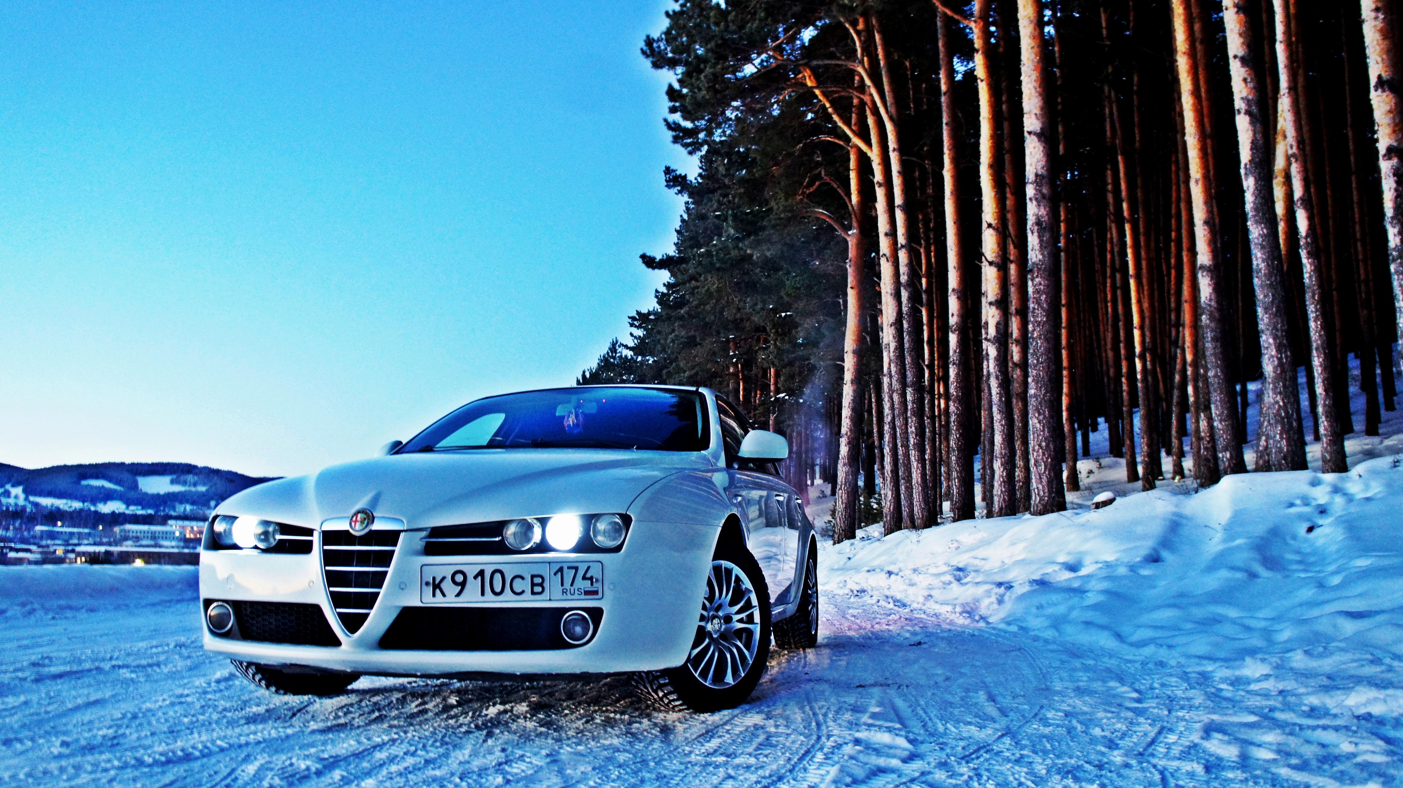 Alfa Romeo 159 Wallpaper and Background Image