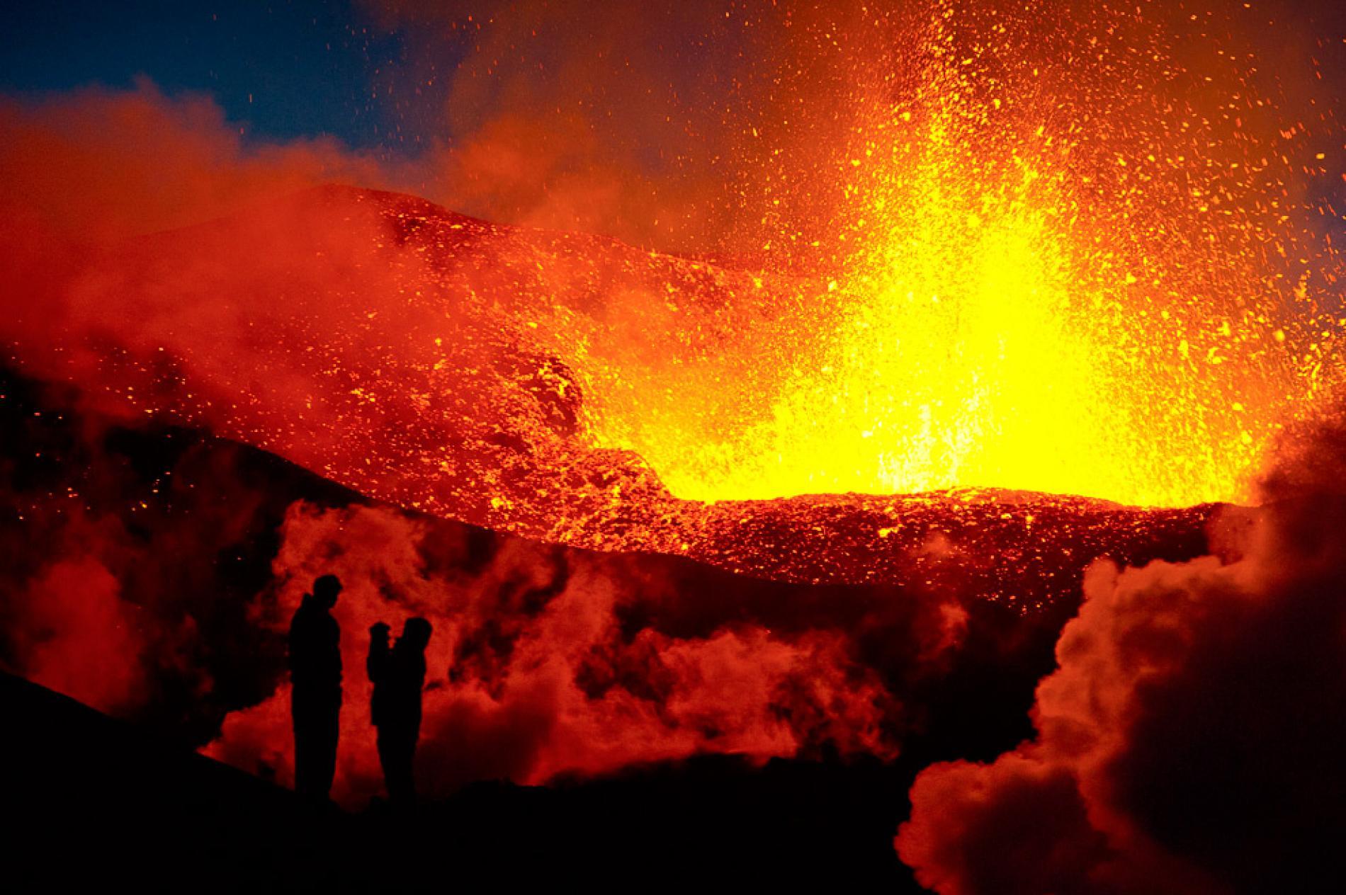 Iceland Volcano Picture: Eruption Sparks Tourist Boom