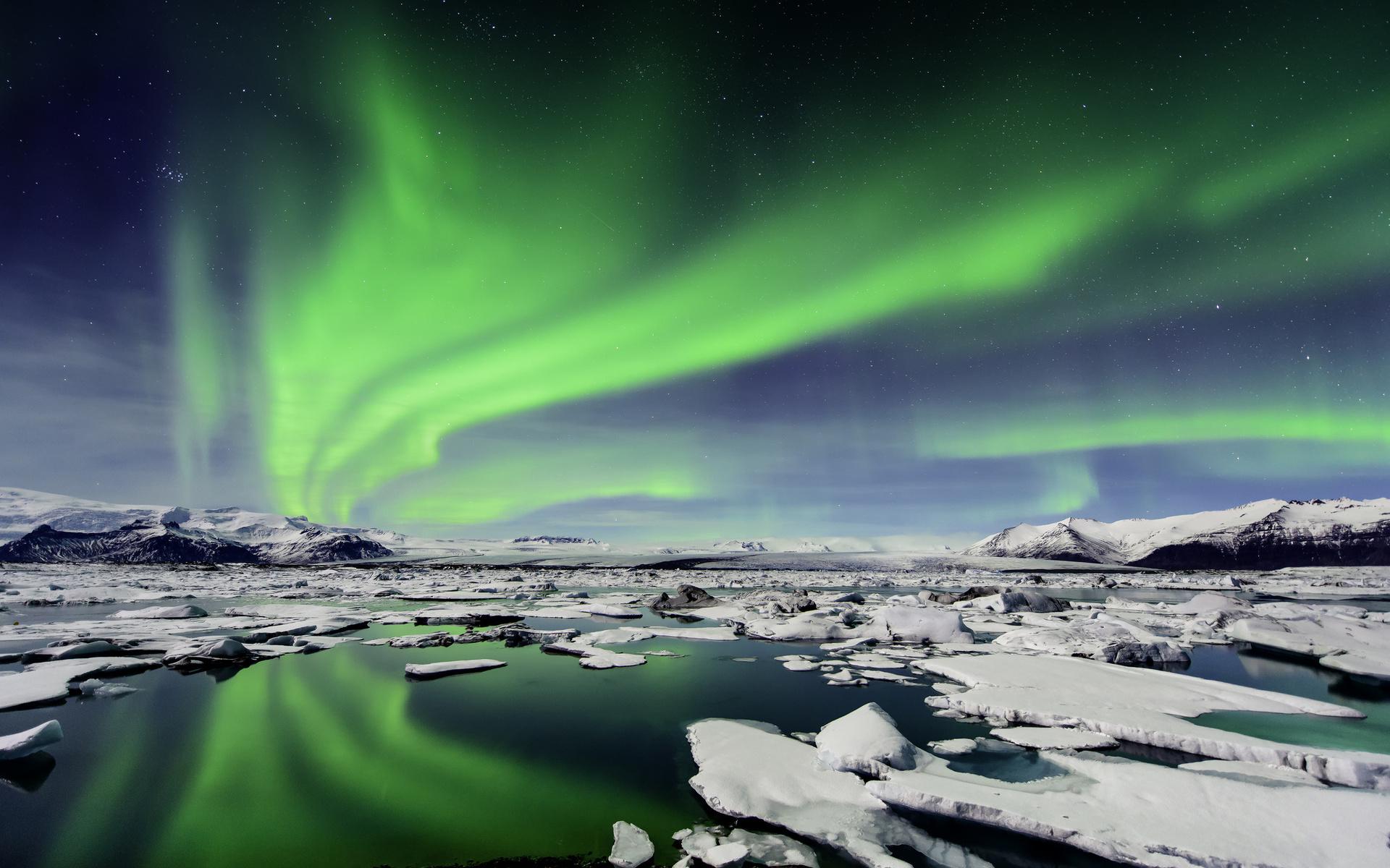 Free Iceland Northern Lights Wallpaper HD