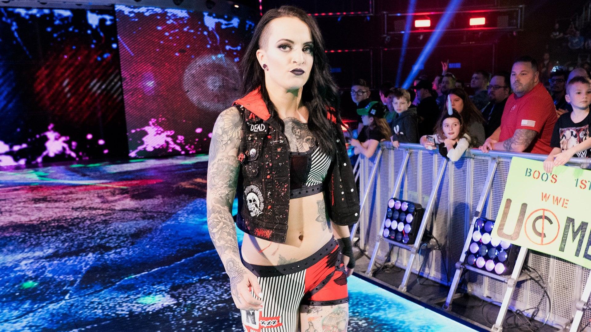 Hot Picture Of Ruby Riott WWE Diva Will Make You Crave For Her