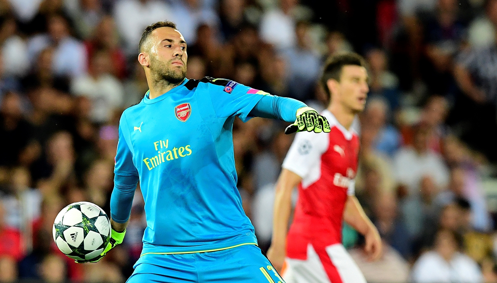Arsenal goalkeeper David Ospina in talks with Fenerbahce over