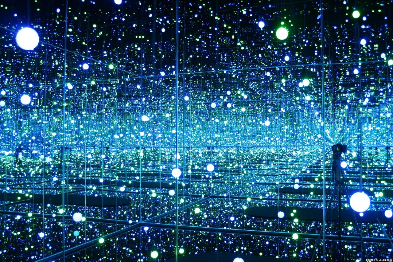 Yayoi Kusama LOLEG.com